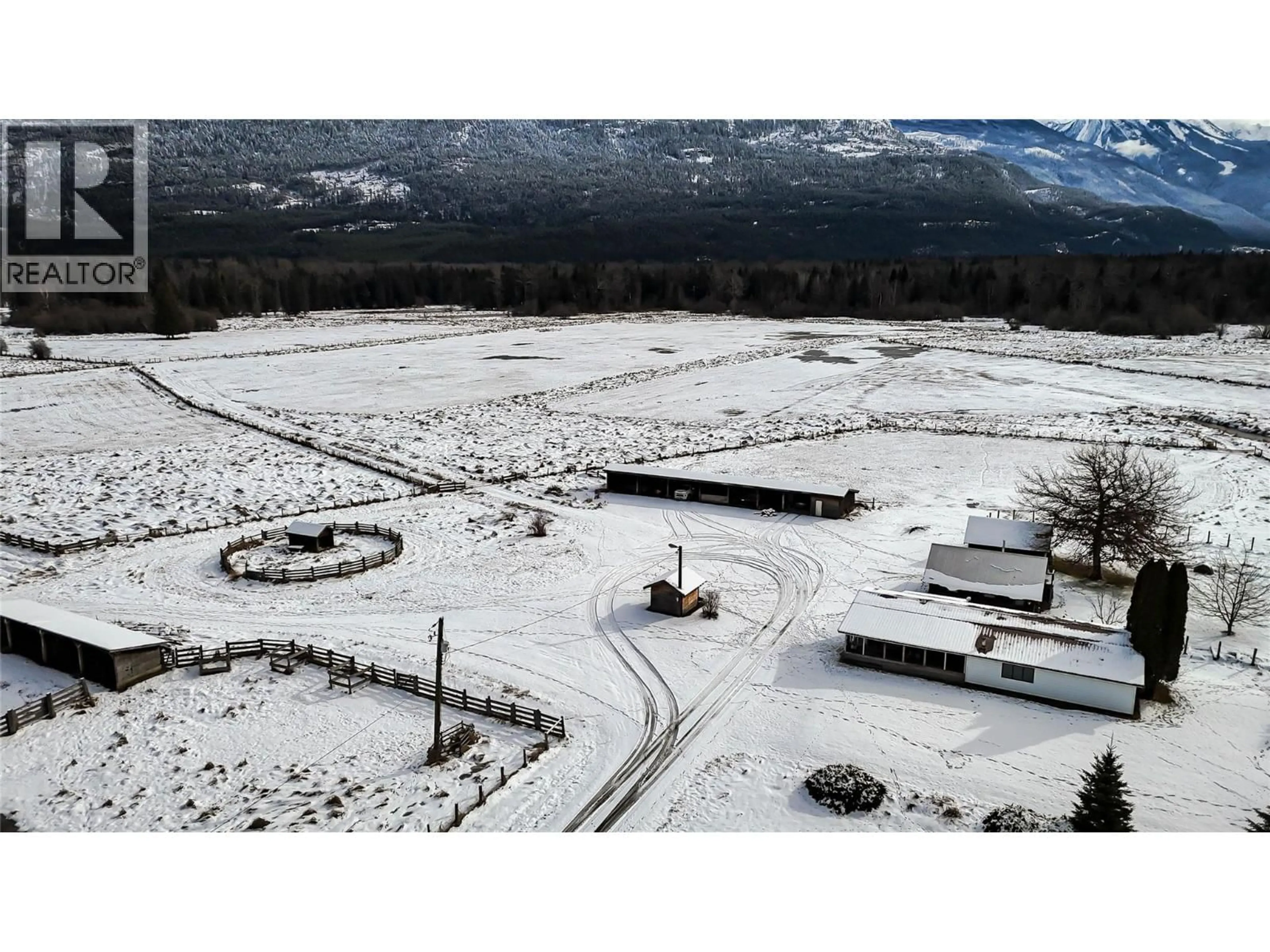 A pic from outside/outdoor area/front of a property/back of a property/a pic from drone, mountain view for 13226 31 HIGHWAY, Meadow Creek British Columbia V0G1N0