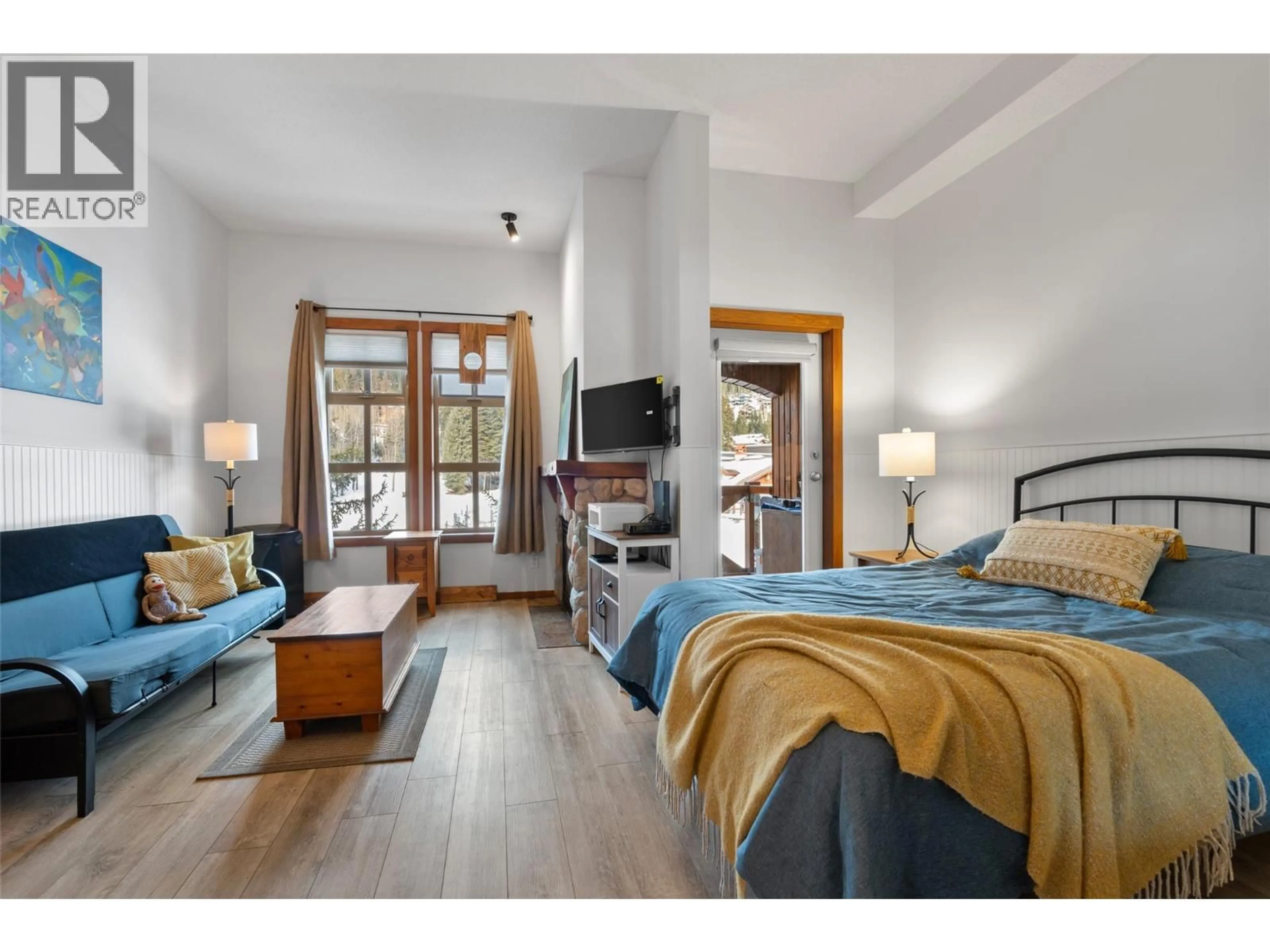 A pic of a room for 406 - 3190 CREEKSIDE WAY, Sun Peaks British Columbia V0E5N0