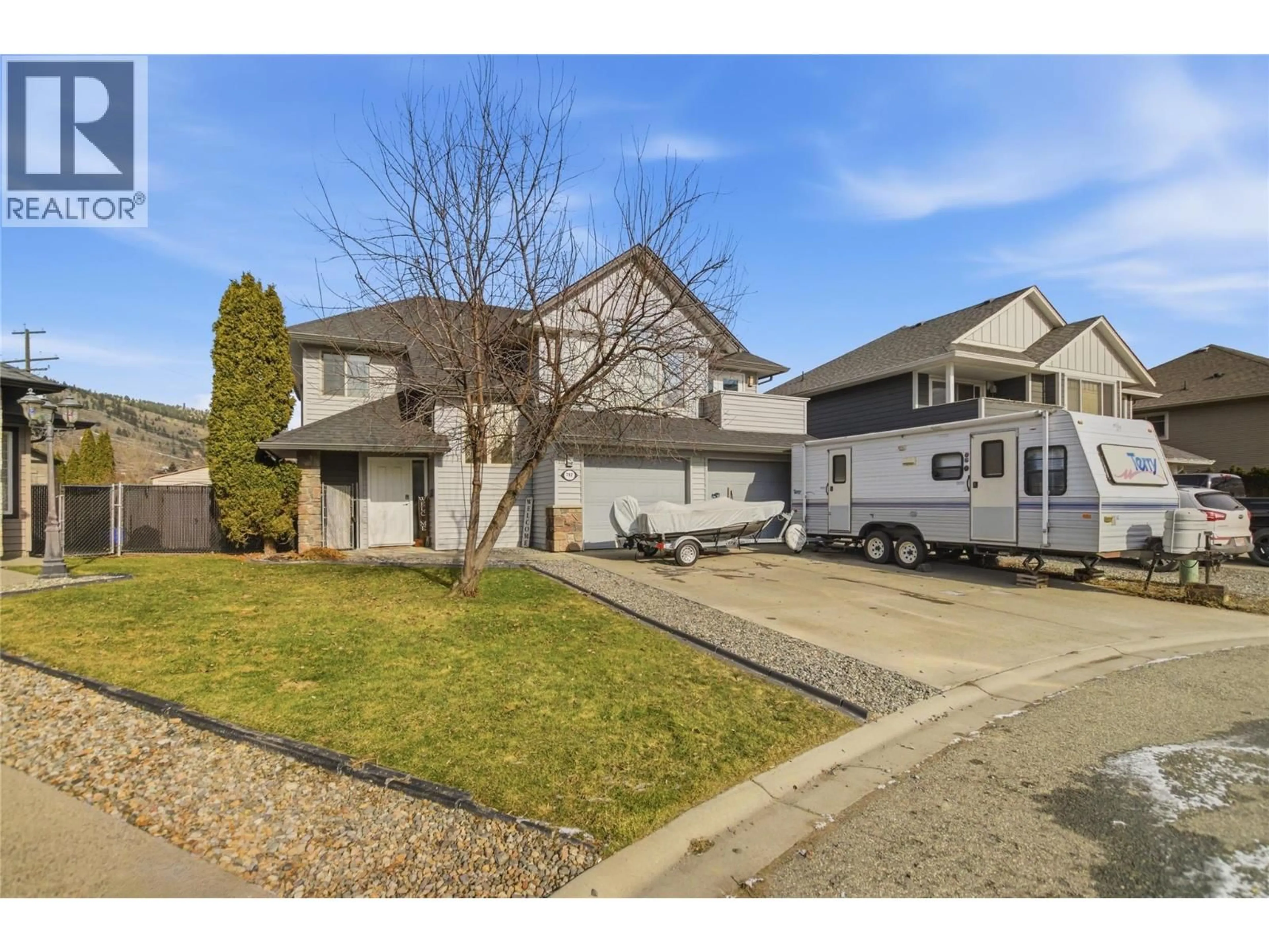 Home with vinyl exterior material, street for 762 MCCURRACH ROAD, Kamloops British Columbia V2B0A3