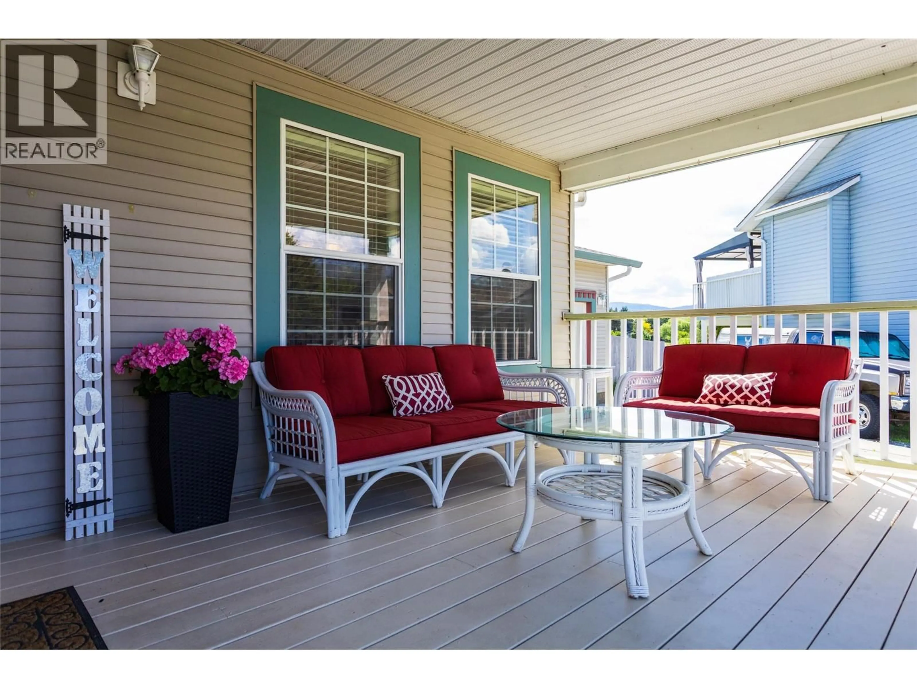 Patio, street for 2205 CANARY PLACE, Vernon British Columbia V1H1R3