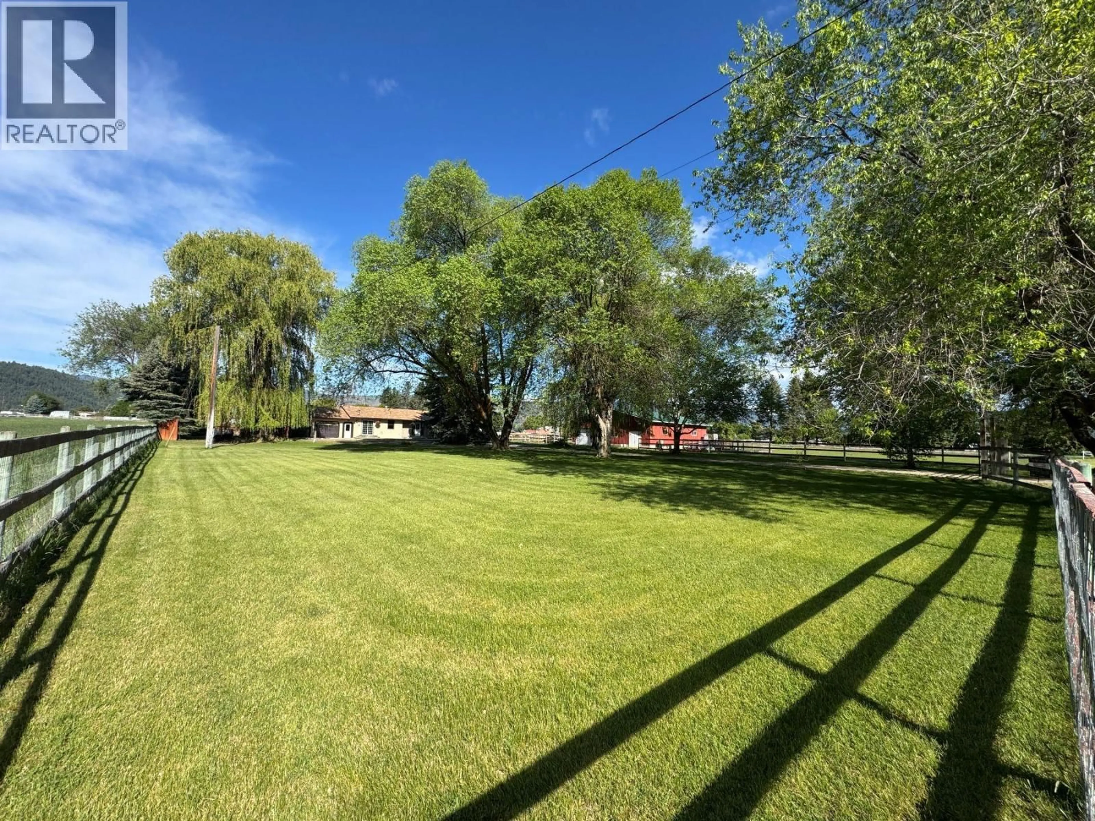 A pic from outside/outdoor area/front of a property/back of a property/a pic from drone, unknown for 5175 SIMINOFF ROAD, Grand Forks British Columbia V0H1H4