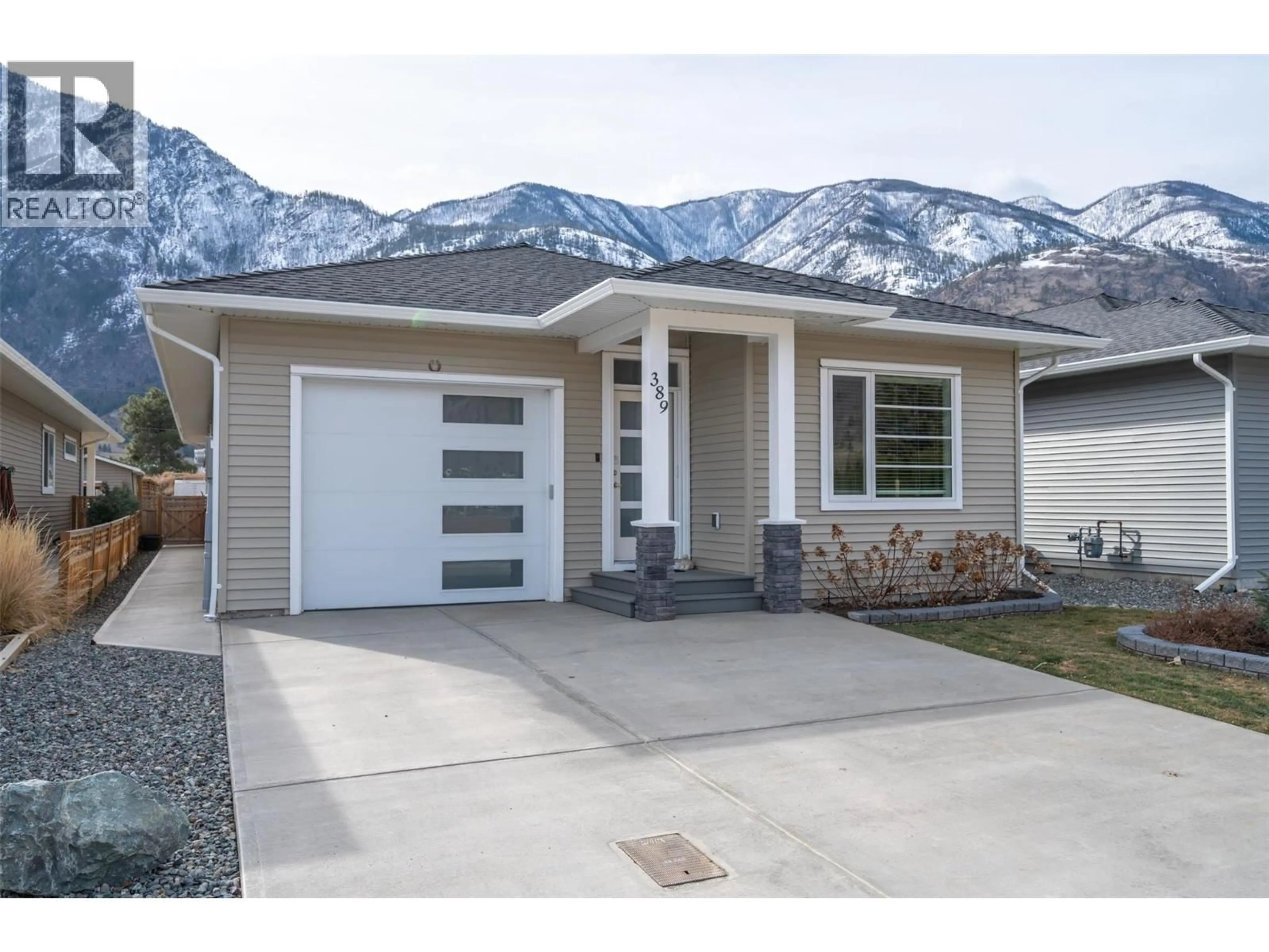 Home with vinyl exterior material, mountain view for 389 10TH AVENUE, Keremeos British Columbia V0X1N3