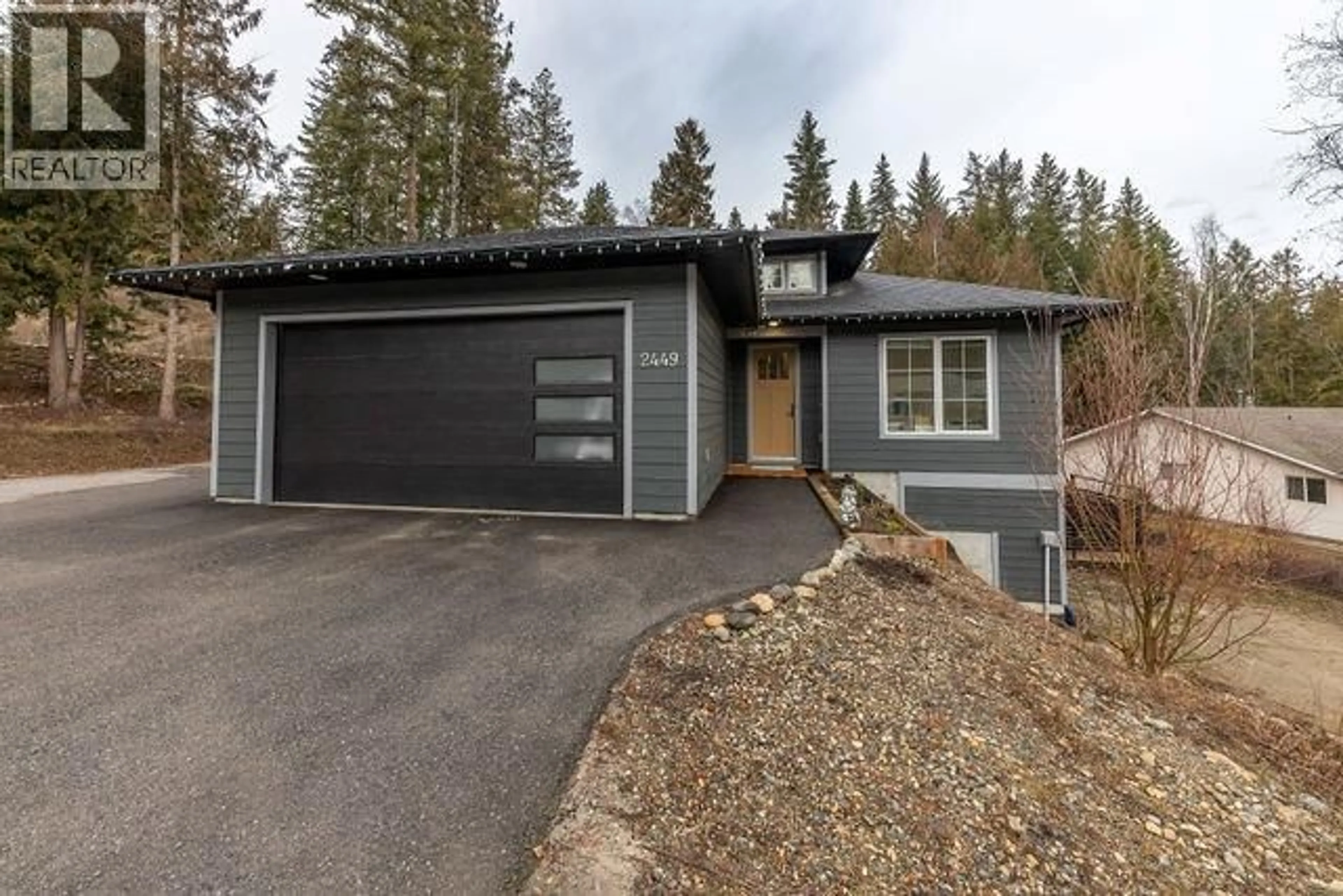 Unknown for 2449 CENTENNIAL DRIVE, Blind Bay British Columbia V0E1H1