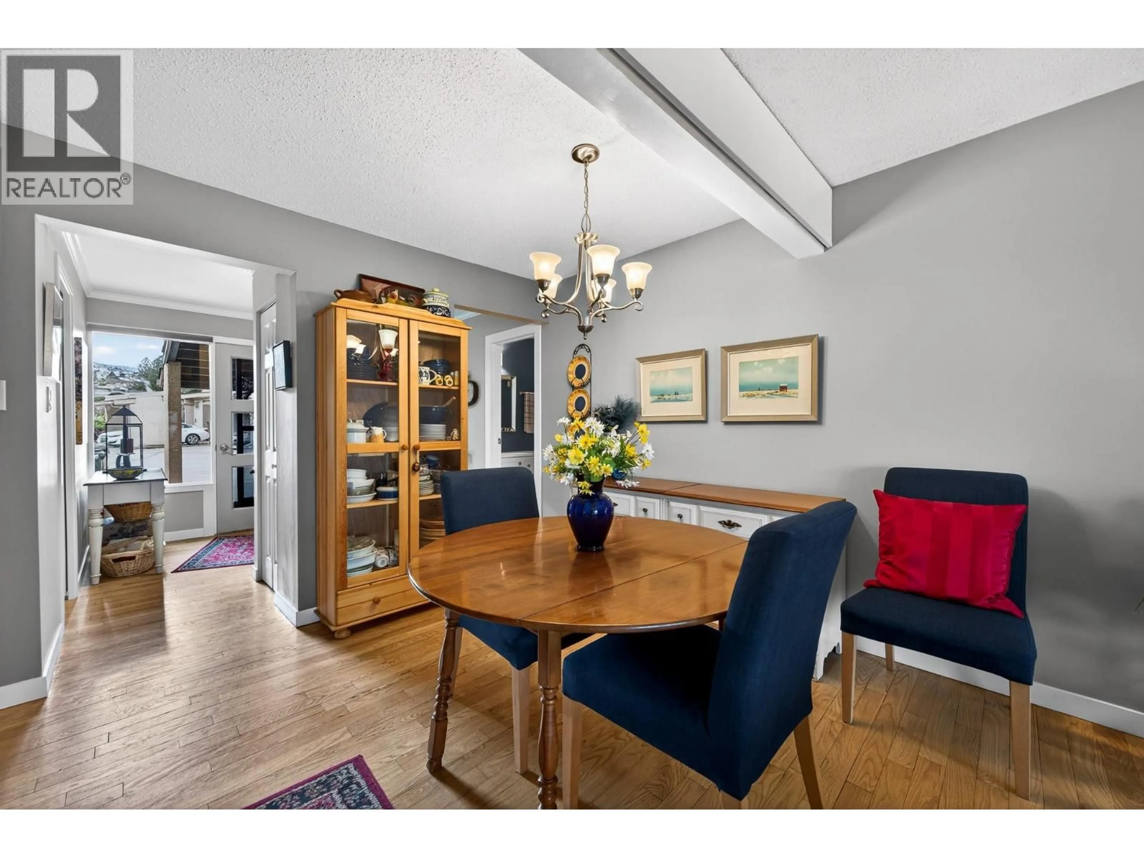 Dining room, wood/laminate floor for 15 - 1555 SUMMIT DRIVE, Kamloops British Columbia V2E1E9