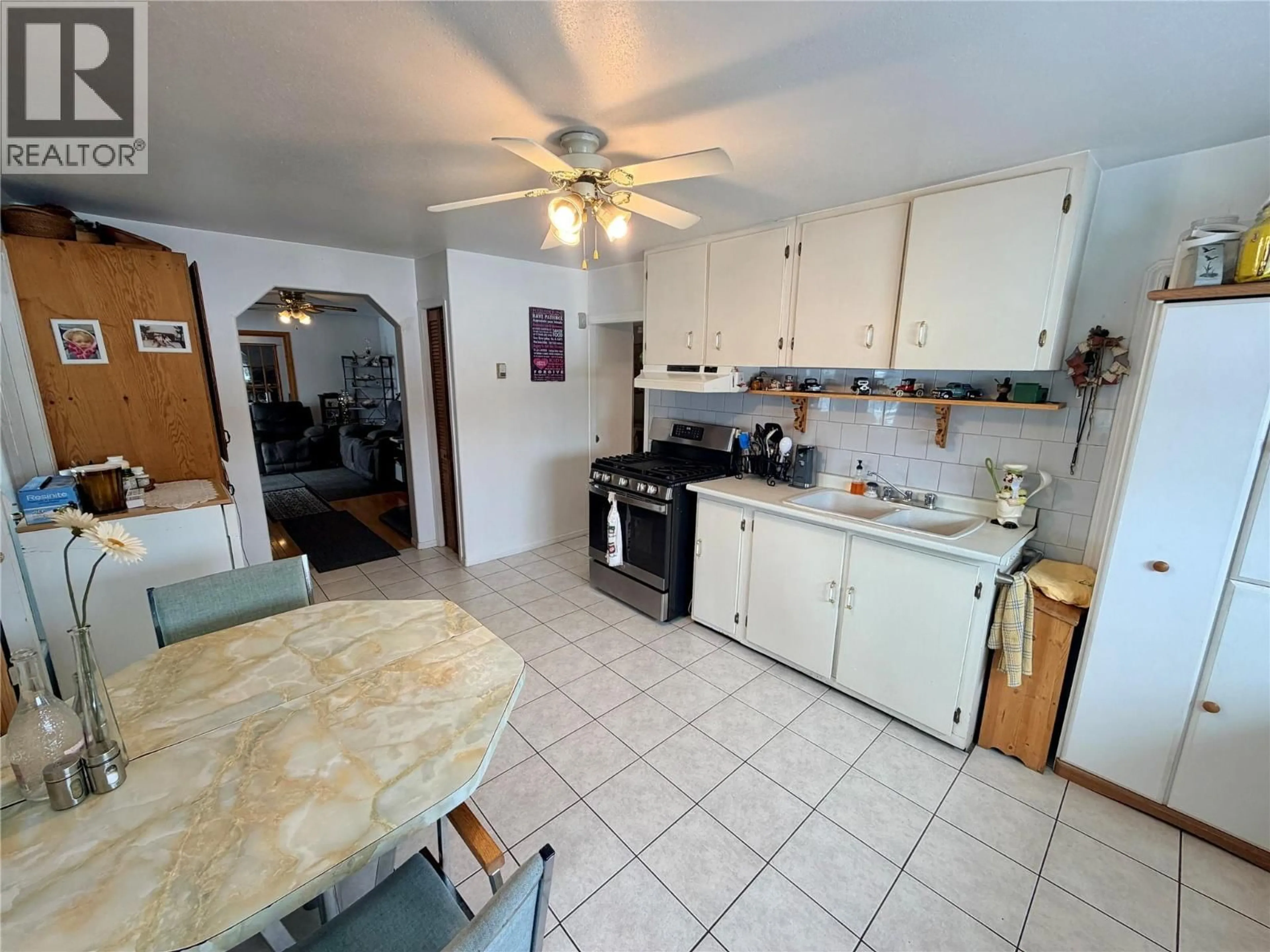 Unknown for 1200 96 AVENUE, Dawson Creek British Columbia V1G1L3