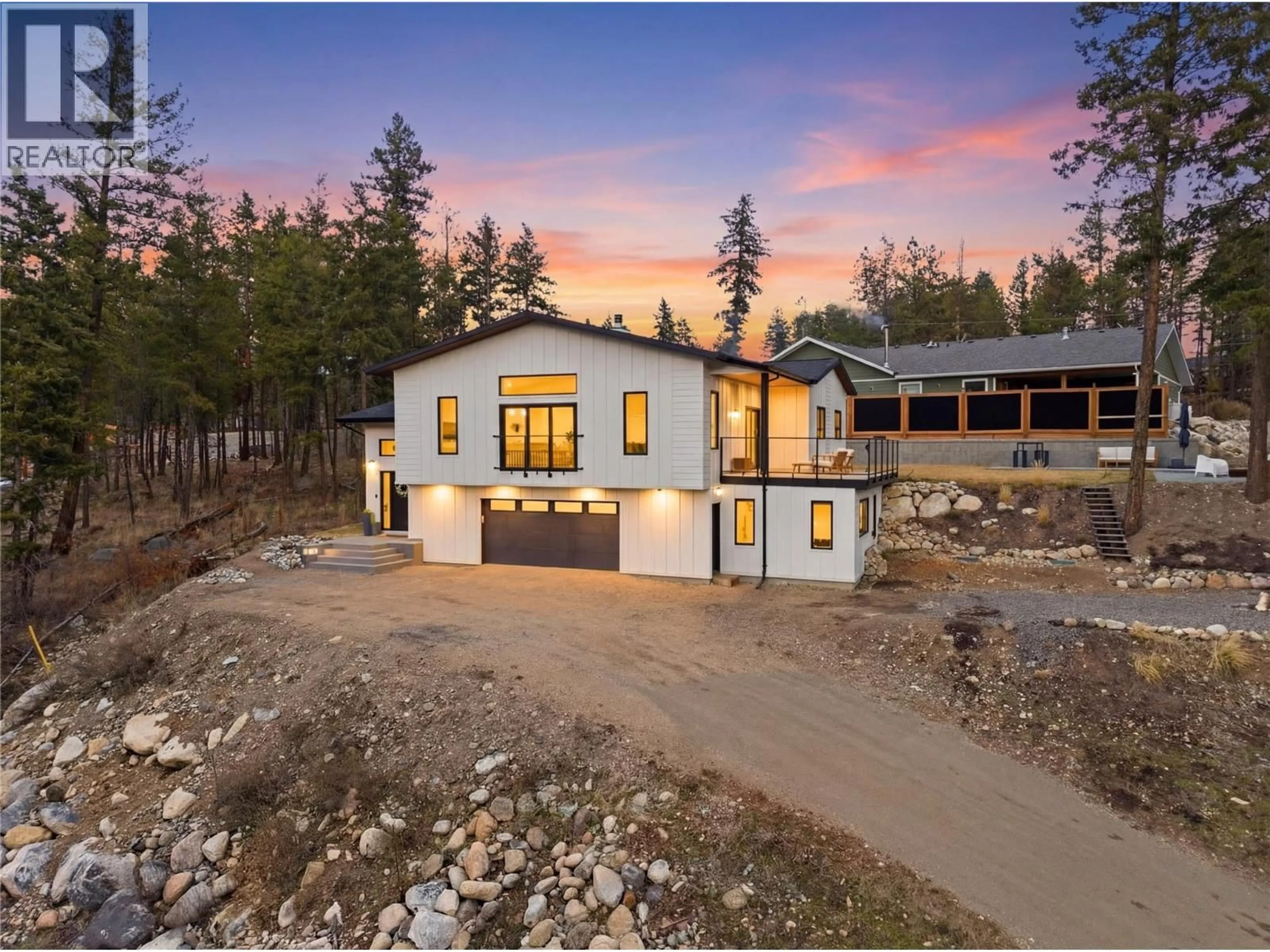 Unknown for 7111 DUNWATERS ROAD, Kelowna British Columbia V1Z3W6