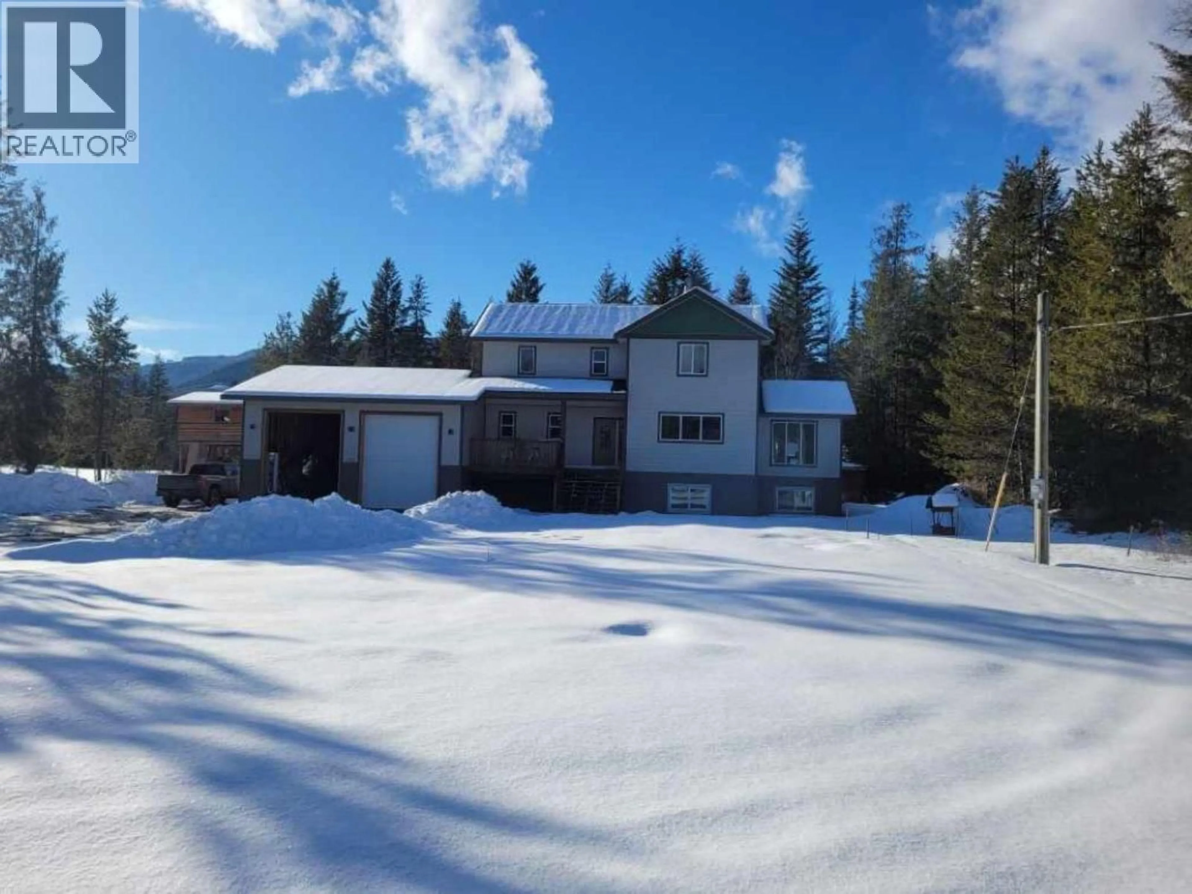 A pic from outside/outdoor area/front of a property/back of a property/a pic from drone, mountain view for 141 WADLEGGER ROAD, Clearwater British Columbia V0E1N2