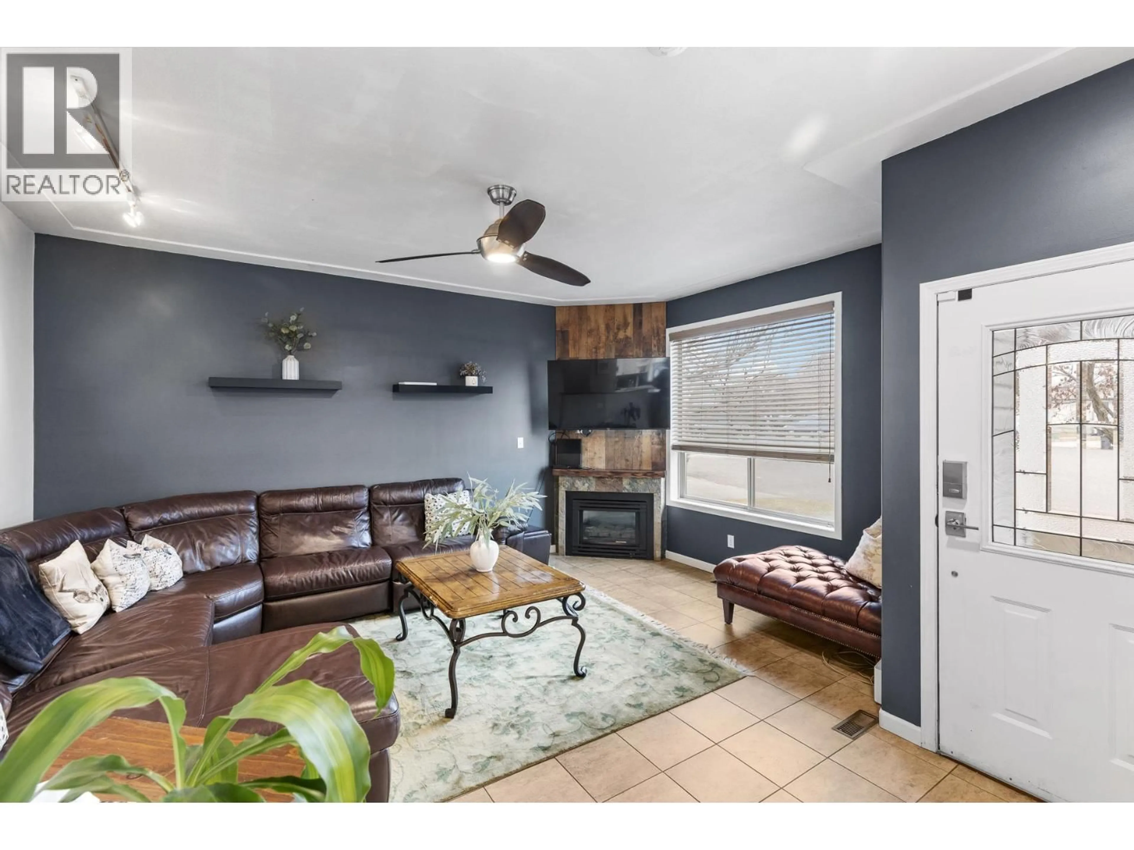 Living room with furniture, unknown for 198 RITCHIE COURT, Kelowna British Columbia V1V2A8