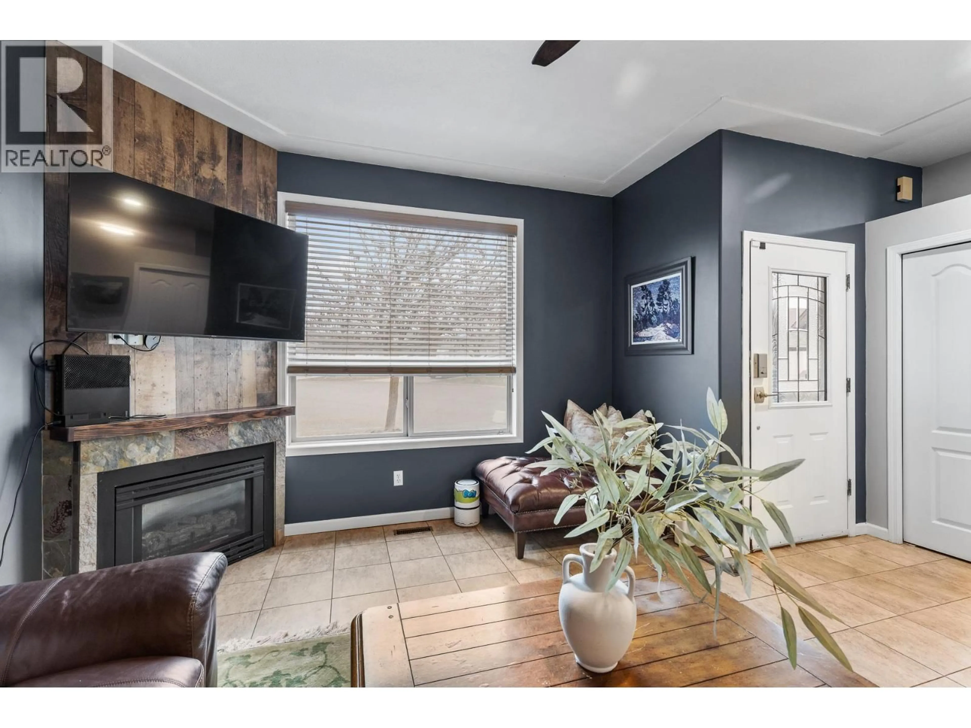 Unknown for 198 RITCHIE COURT, Kelowna British Columbia V1V2A8