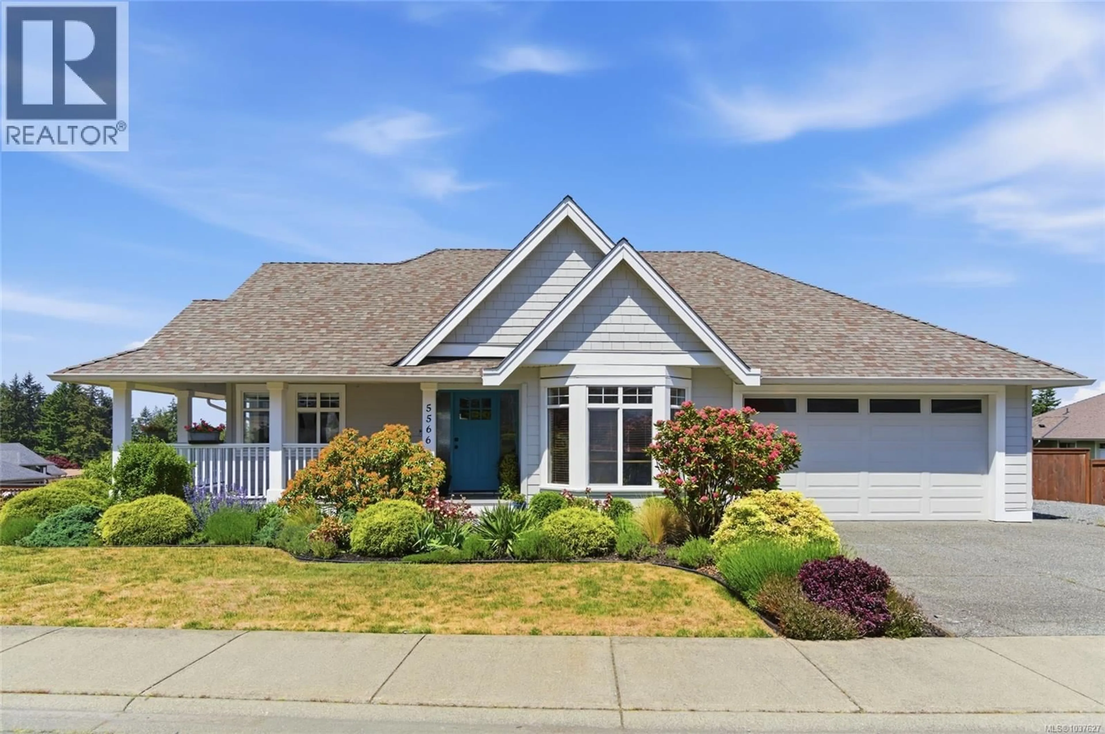 Home with vinyl exterior material, street for 5566 COUGAR RIDGE PLACE, Nanaimo British Columbia V9T5R6