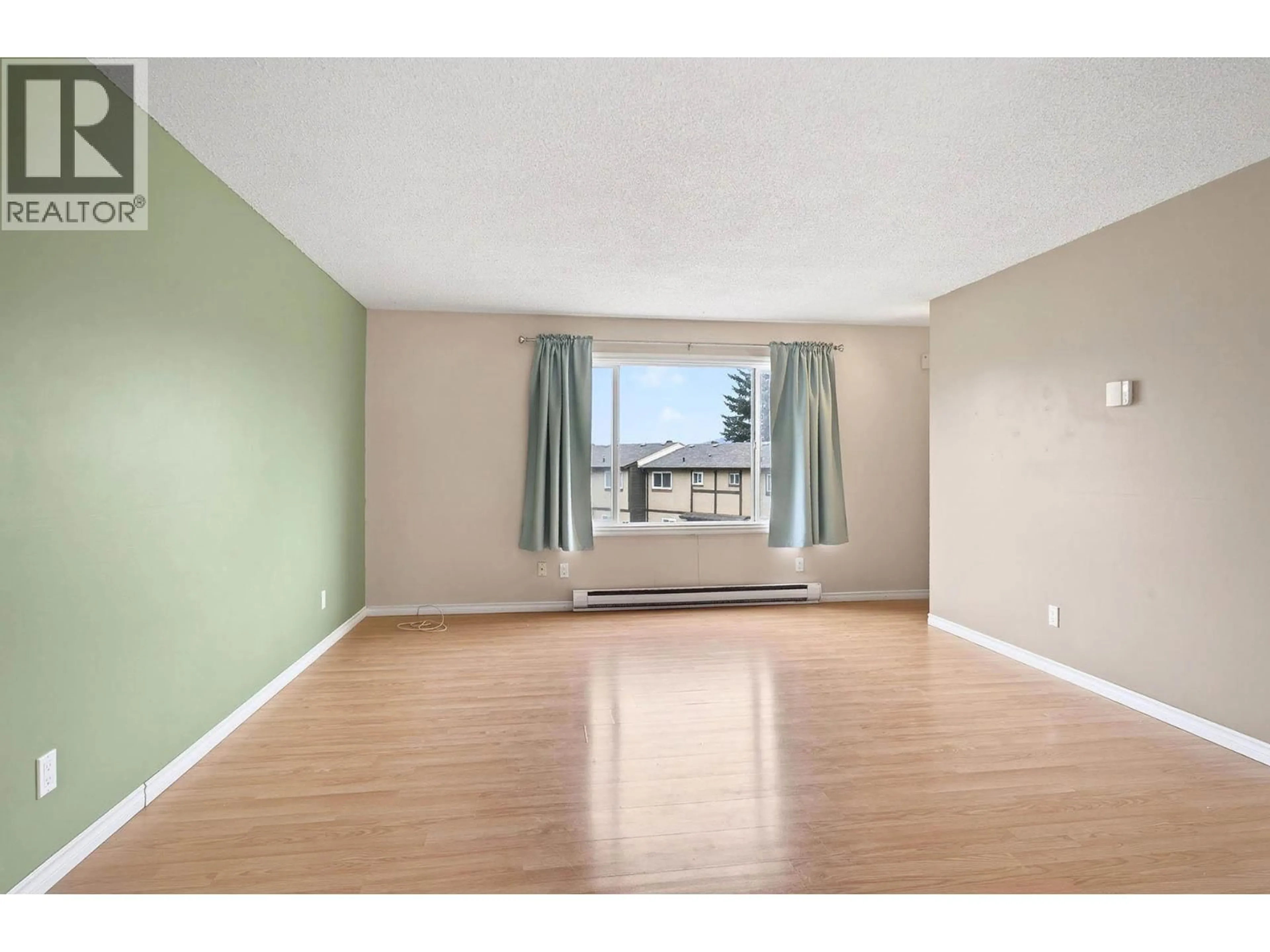 A pic of a room for 50 - 1605 SUMMIT DRIVE, Kamloops British Columbia V2E2A5