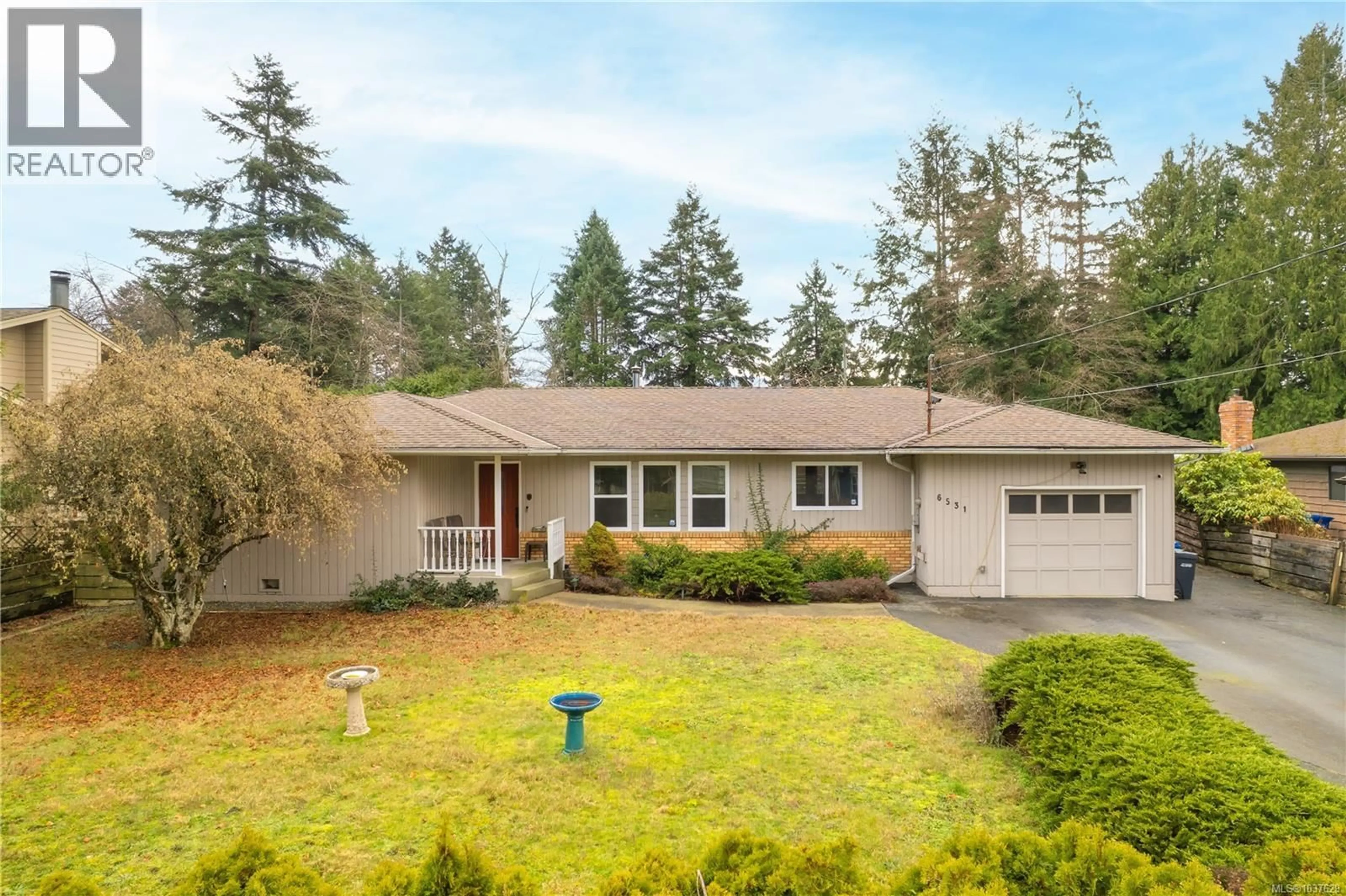 Home with vinyl exterior material, street for 6531 DOVER ROAD, Nanaimo British Columbia V9V1A6