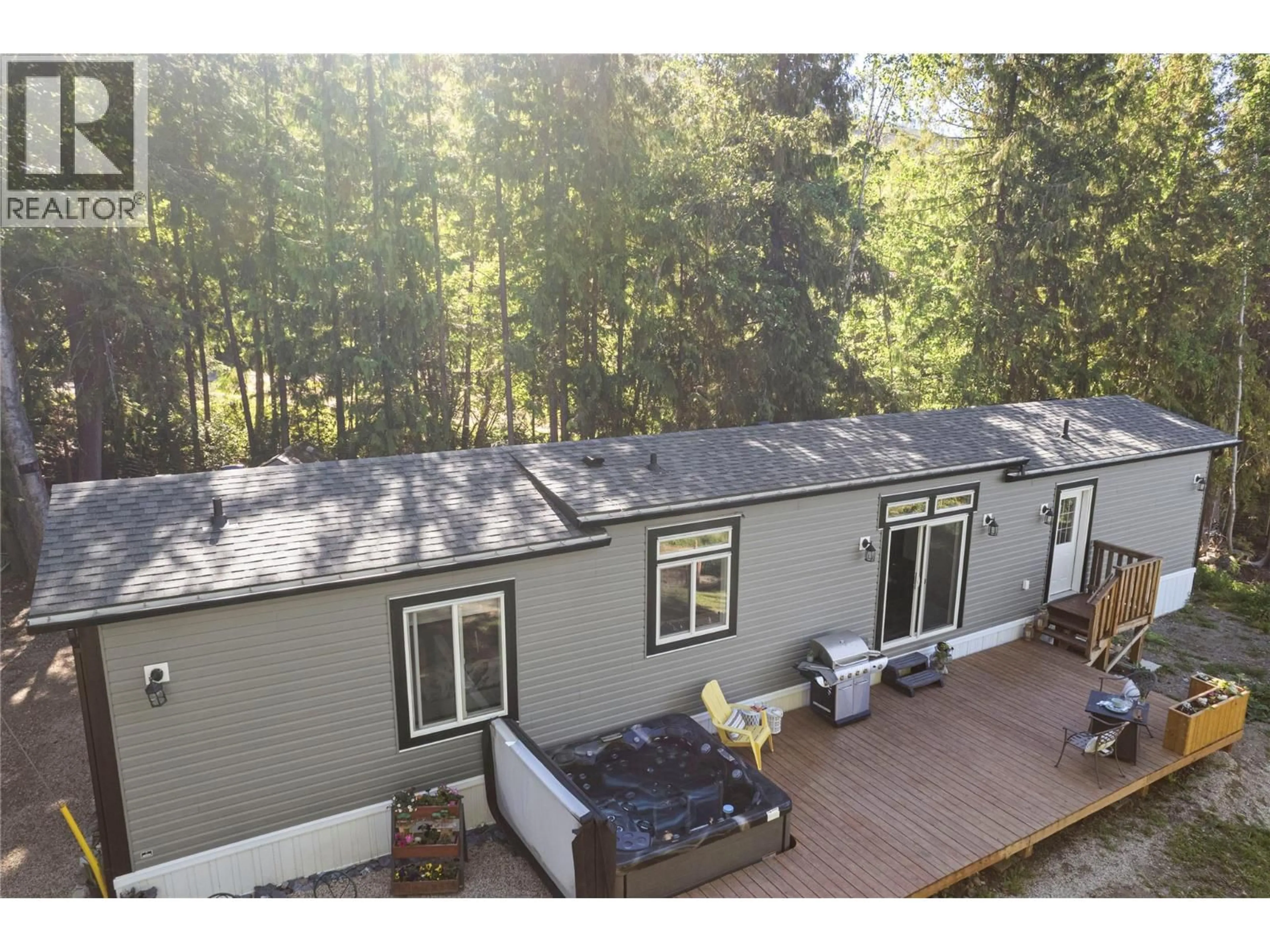 A pic from outside/outdoor area/front of a property/back of a property/a pic from drone, unknown for 1395 TAYLOR ROAD, Sorrento British Columbia V0E2W1