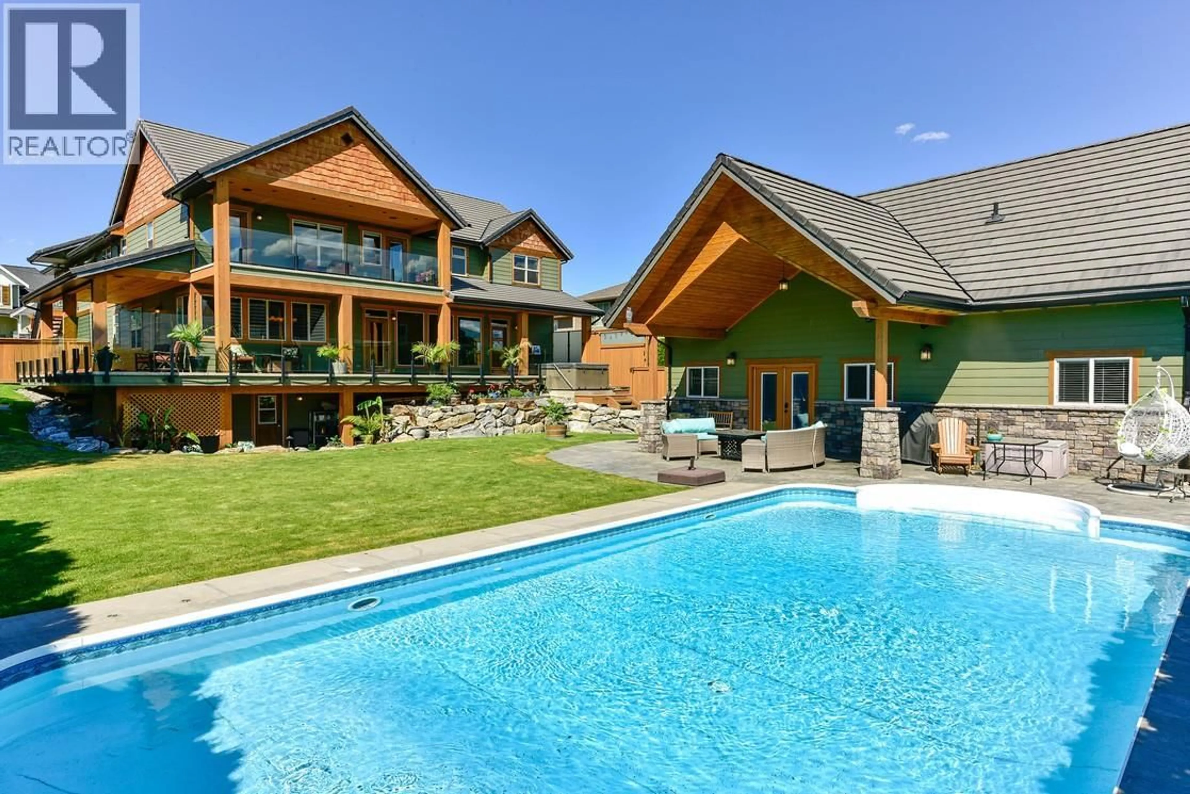 Pool for 959 REGAL ROAD, West Kelowna British Columbia V1Z1S4