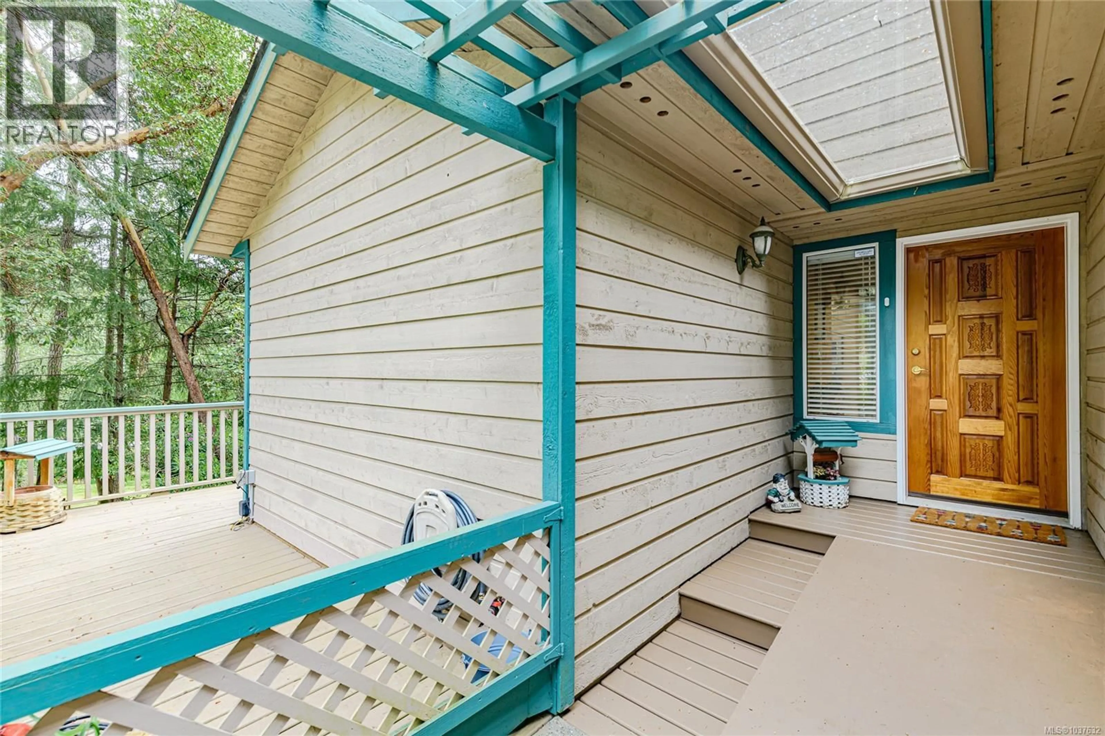 Patio, water/lake/river/ocean view for 204 CORMORANT CRESCENT, Salt Spring British Columbia V8K1G8