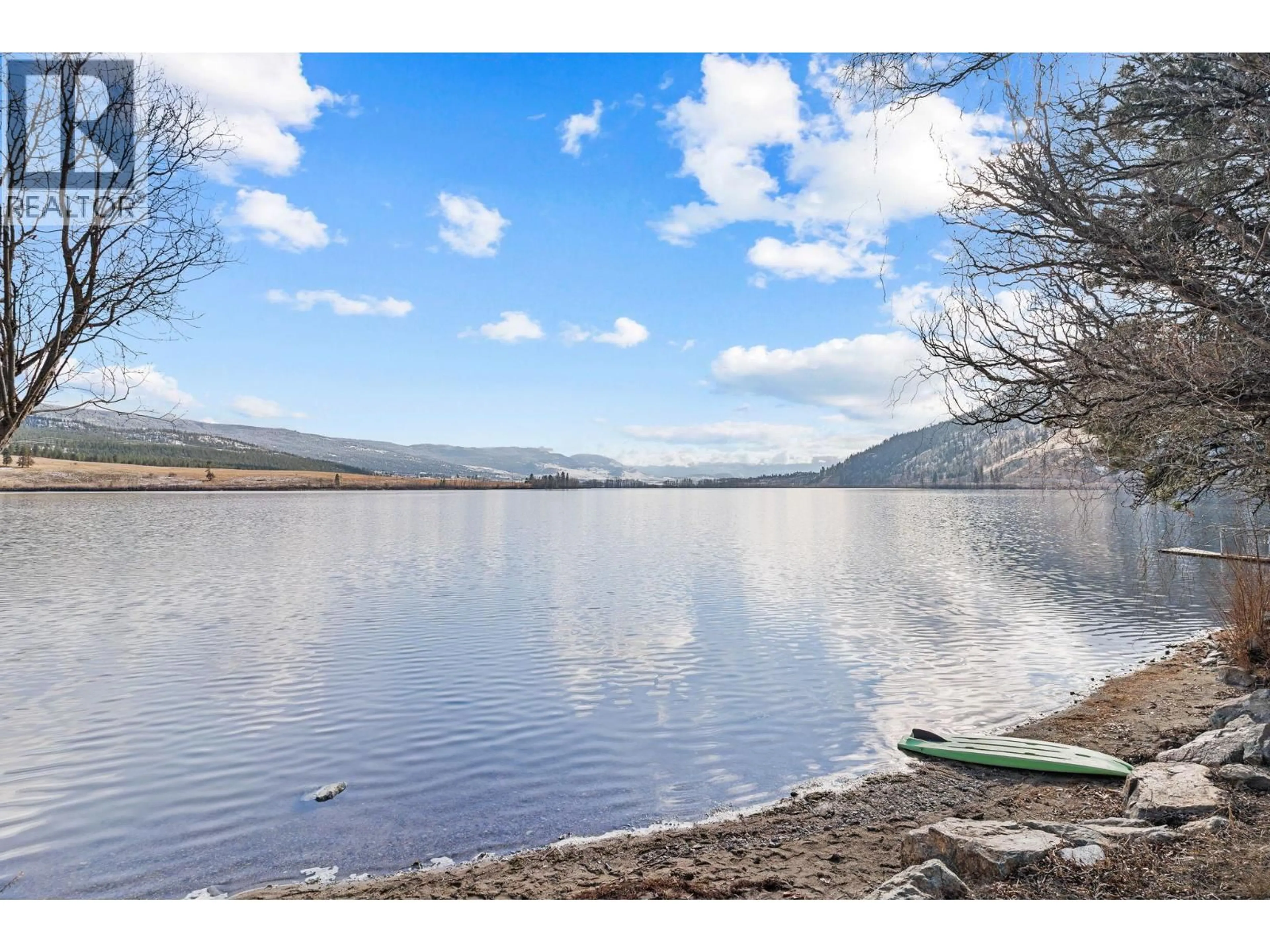 Blurry image for 4 - 7841 HIGHWAY 97 N HIGHWAY, Kelowna British Columbia V4V1E7