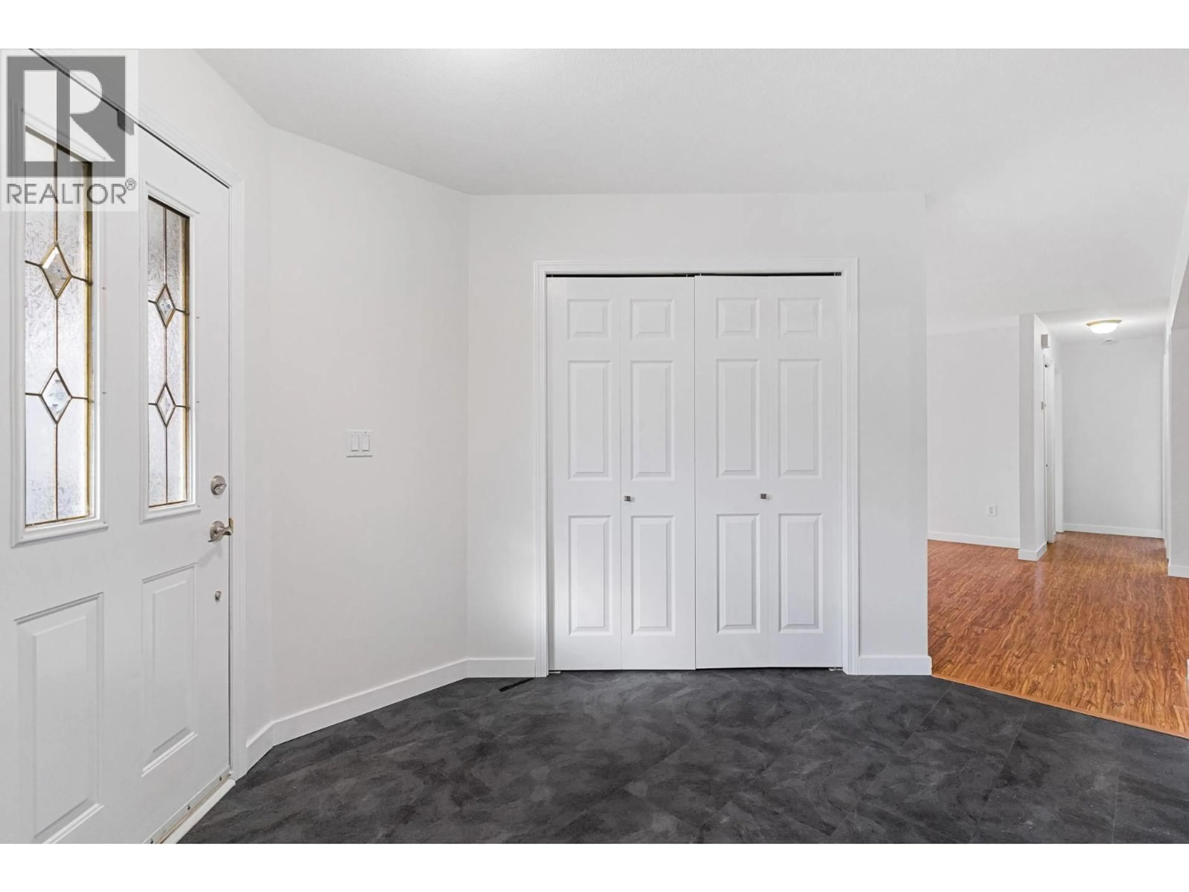 Indoor entryway for 4 - 7841 HIGHWAY 97 N HIGHWAY, Kelowna British Columbia V4V1E7