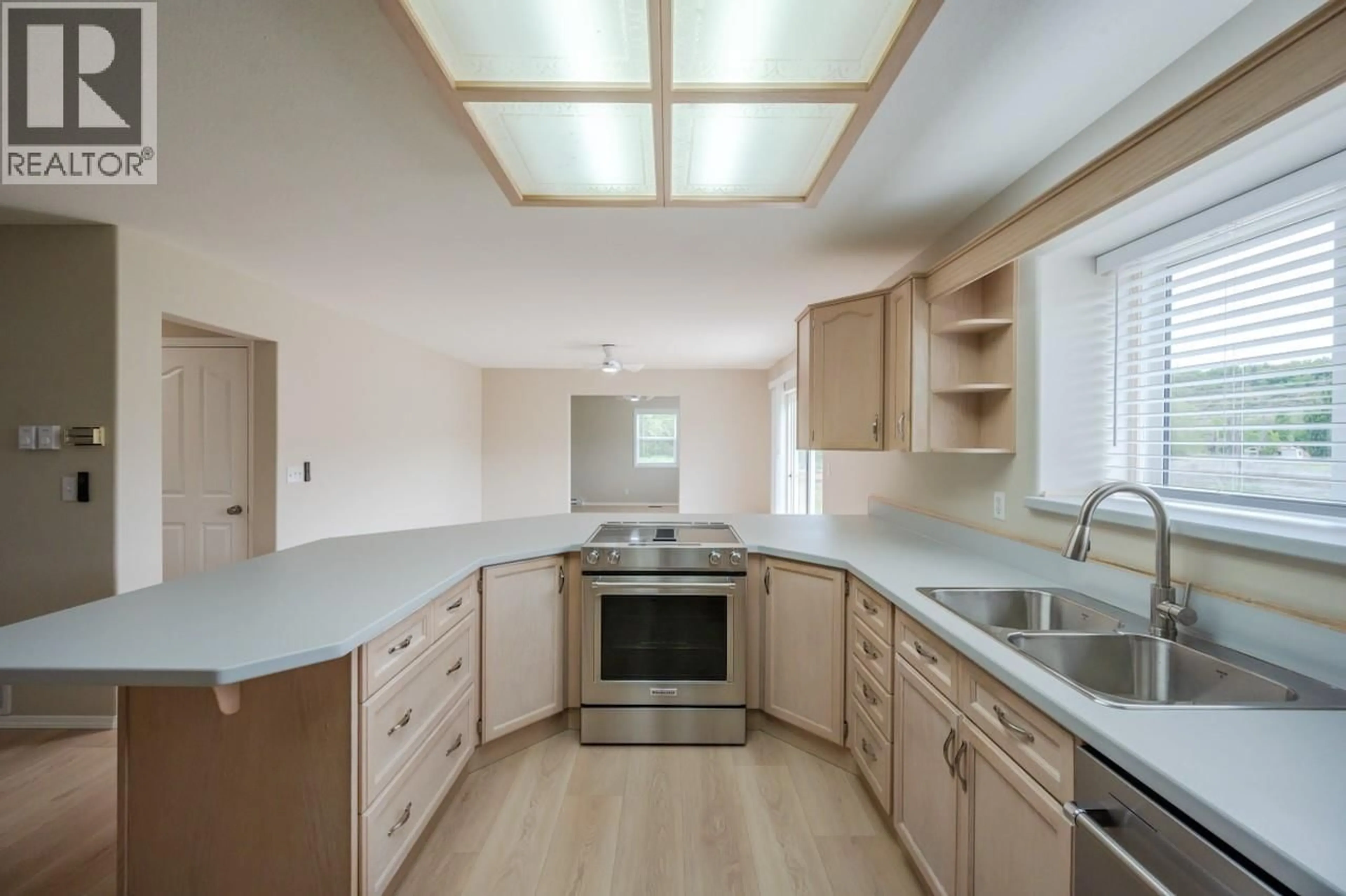 Open concept kitchen, unknown for 5629 SAWMILL ROAD, Oliver British Columbia V0H1T9