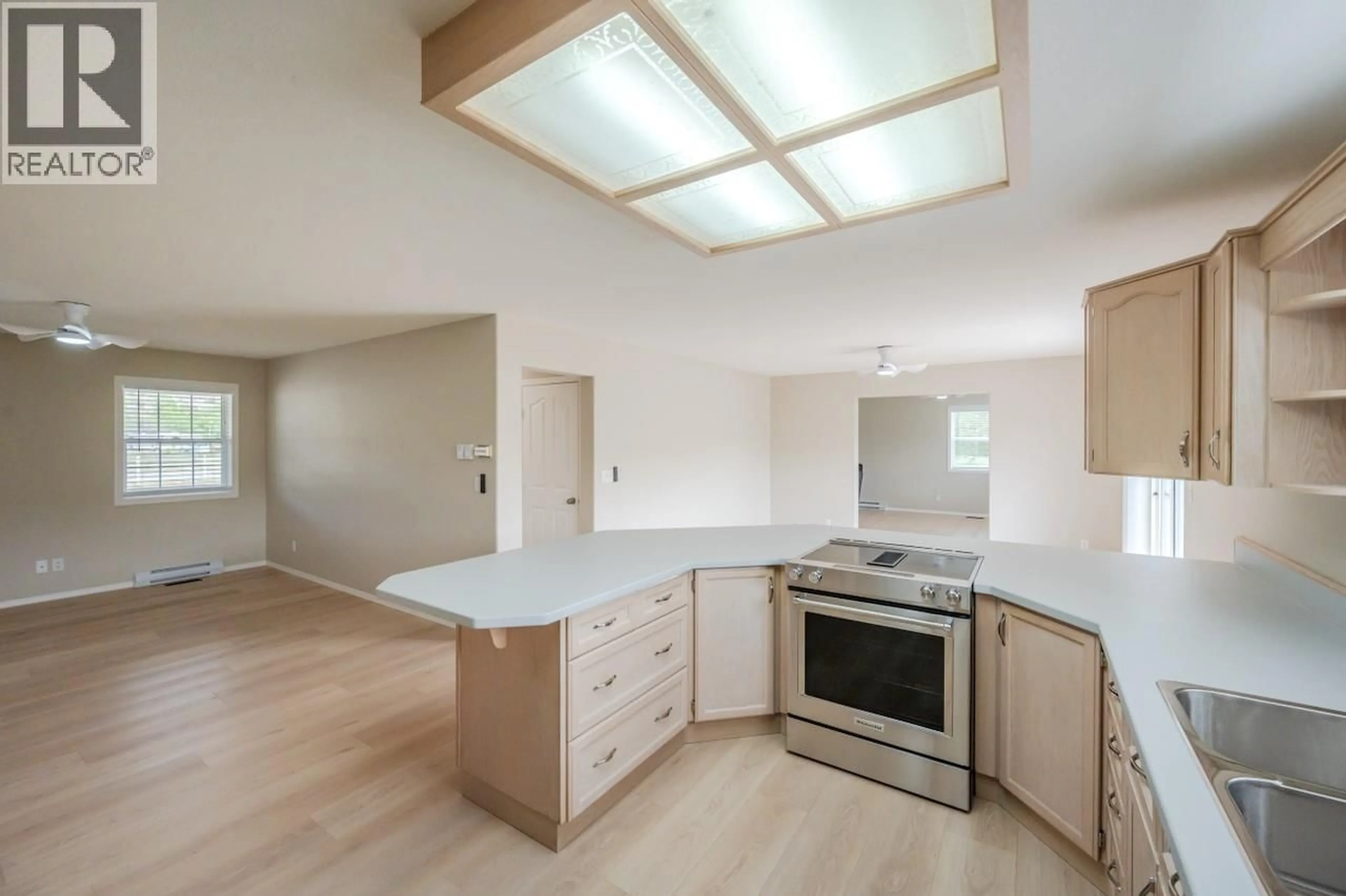 Open concept kitchen, unknown for 5629 SAWMILL ROAD, Oliver British Columbia V0H1T9