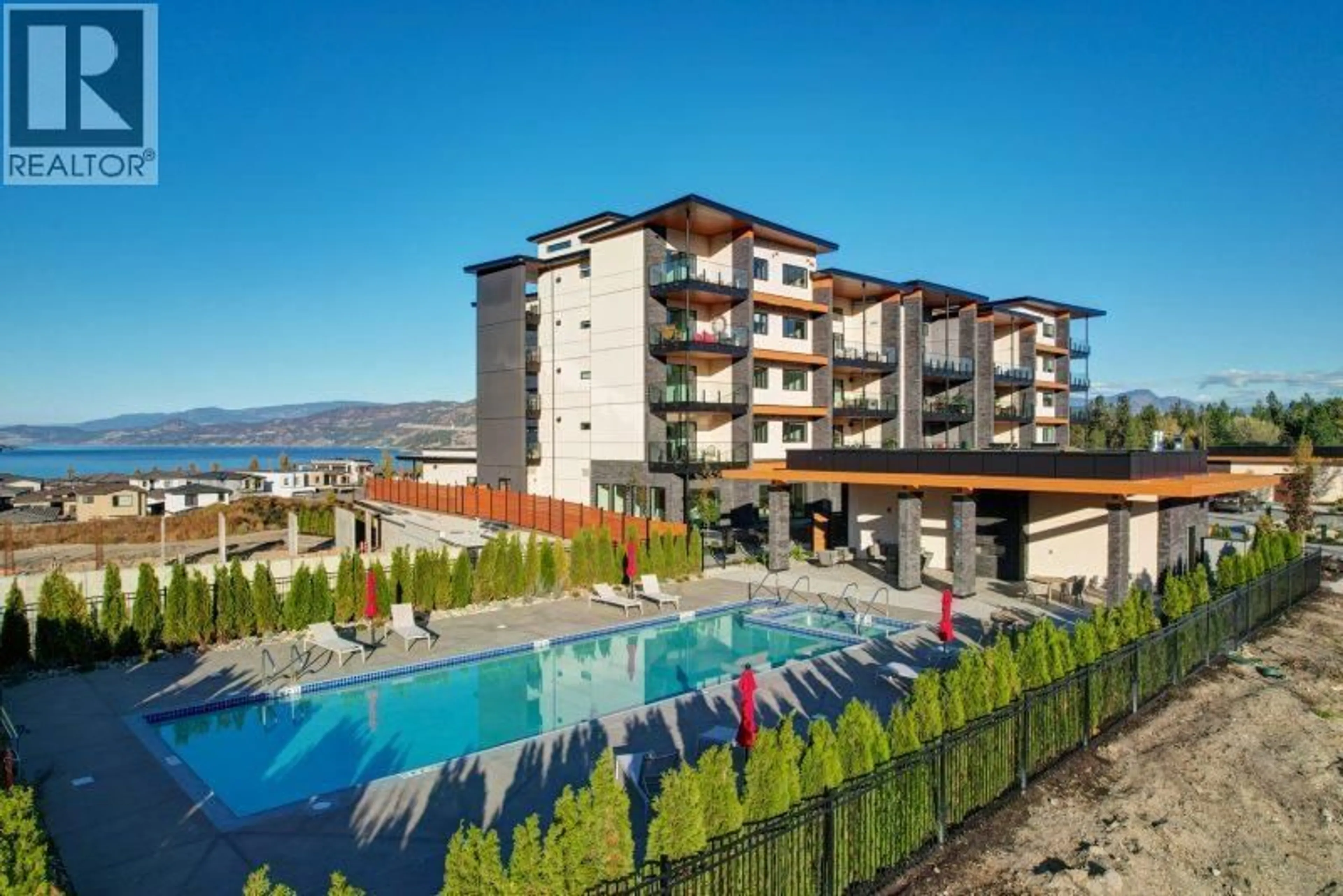 Pool for 3003 - 3000 ARIVA DRIVE, Kelowna British Columbia V1Z0B3