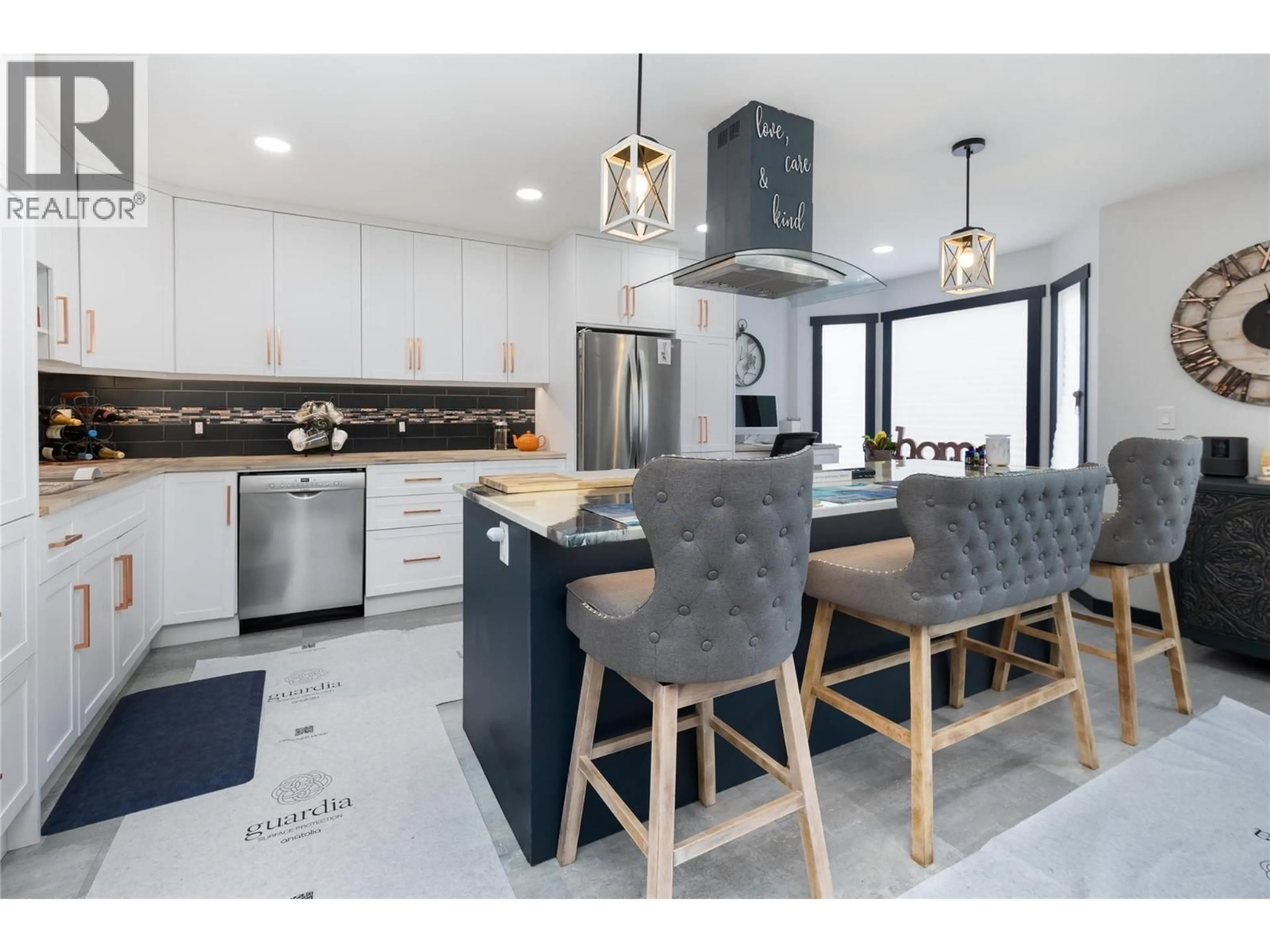 Open concept kitchen, ceramic/tile floor for 31 - 4600 BELLA VISTA ROAD, Vernon British Columbia V1T2N4