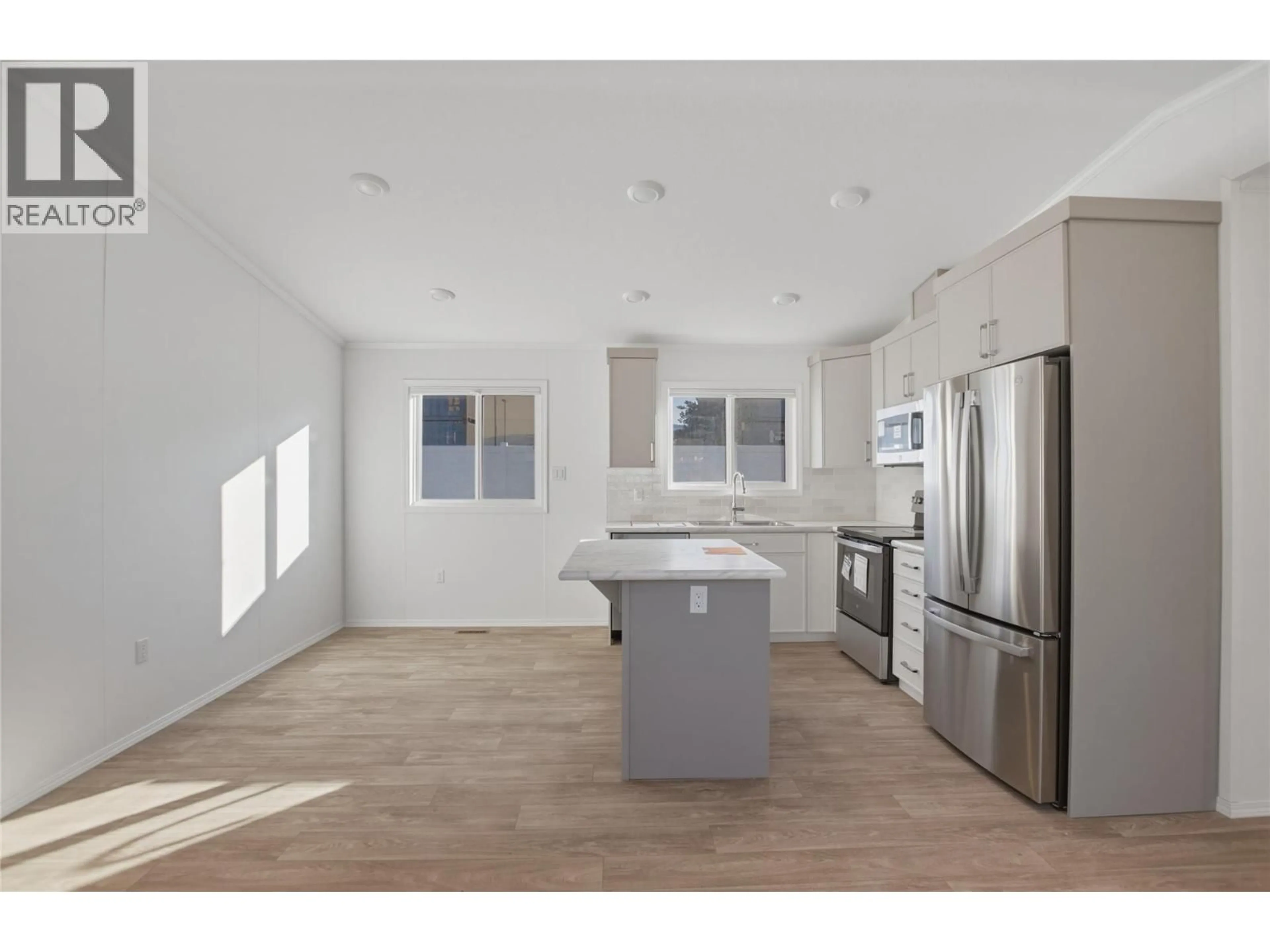 Open concept kitchen, unknown for 69 - 1375 ORD ROAD, Kamloops British Columbia V2B7V3