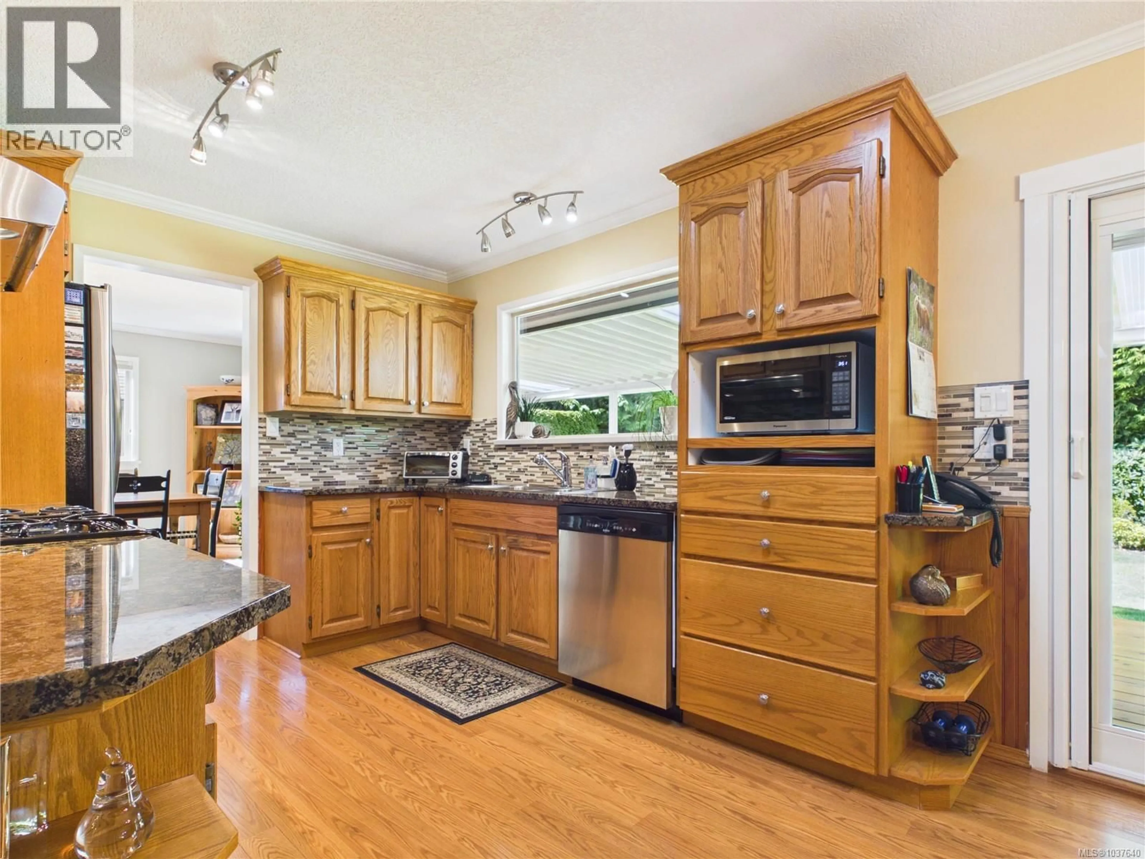 Open concept kitchen, unknown for 1179 CLUBHOUSE DRIVE, Qualicum Beach British Columbia V9K1C4