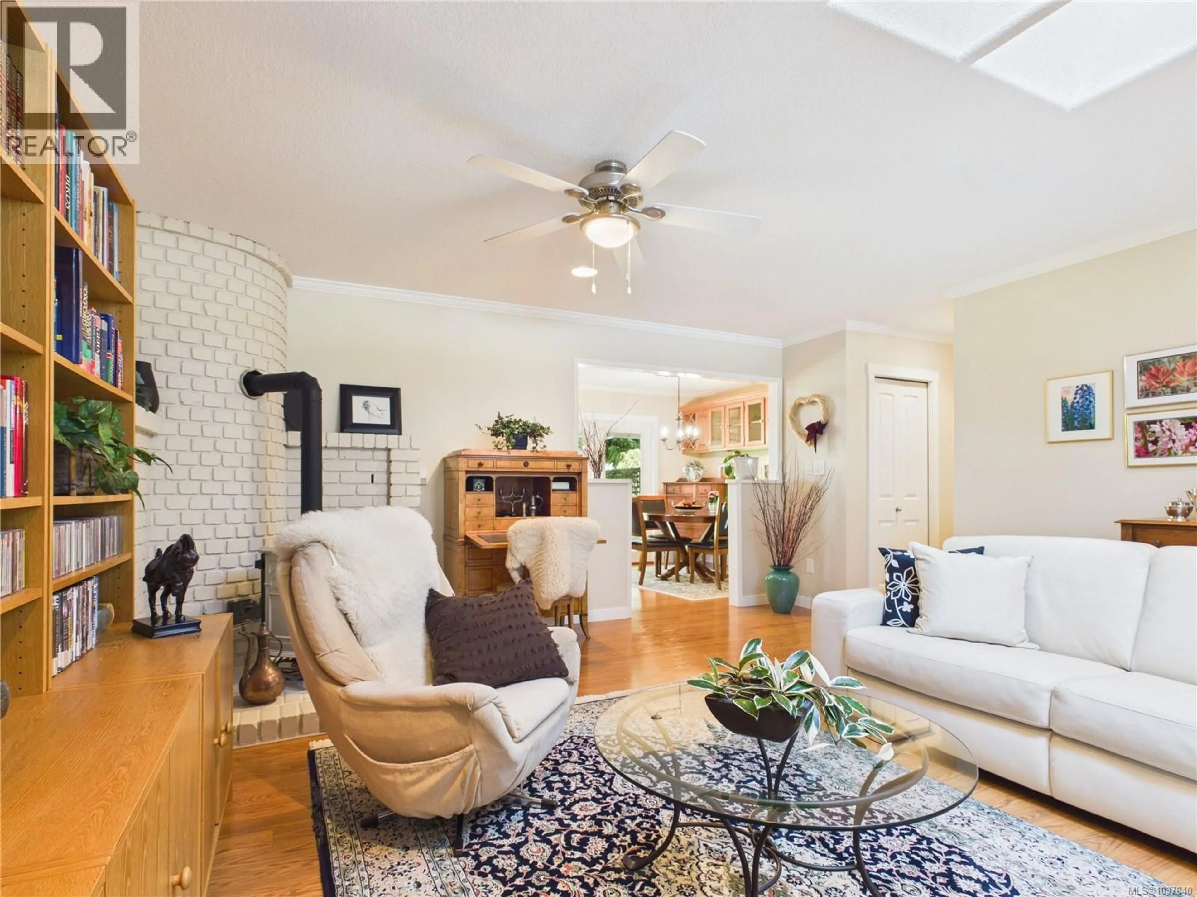 Living room with furniture, unknown for 1179 CLUBHOUSE DRIVE, Qualicum Beach British Columbia V9K1C4