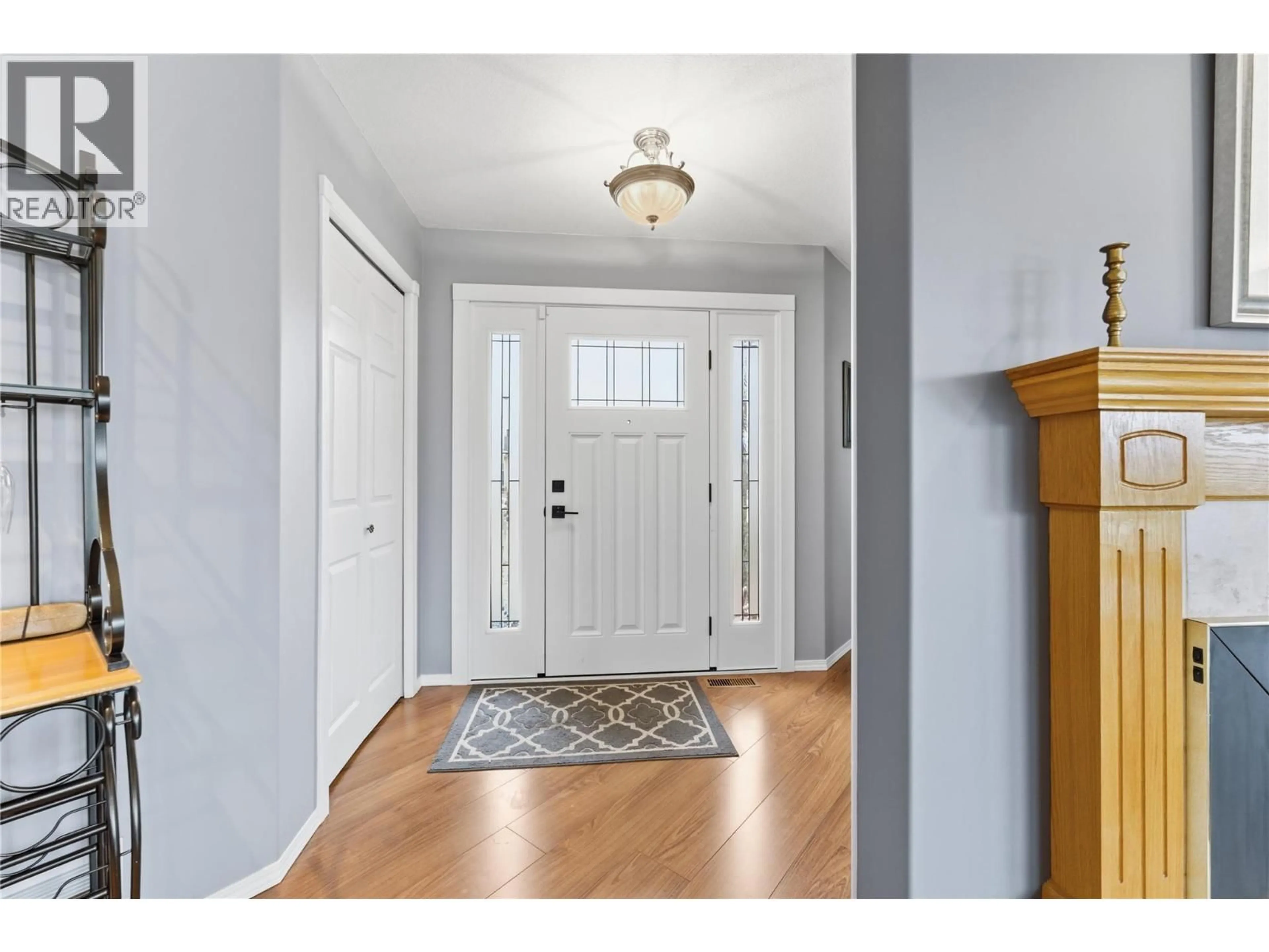 Indoor entryway for 17 - 124 SARSONS ROAD, Vernon British Columbia V1B2T9