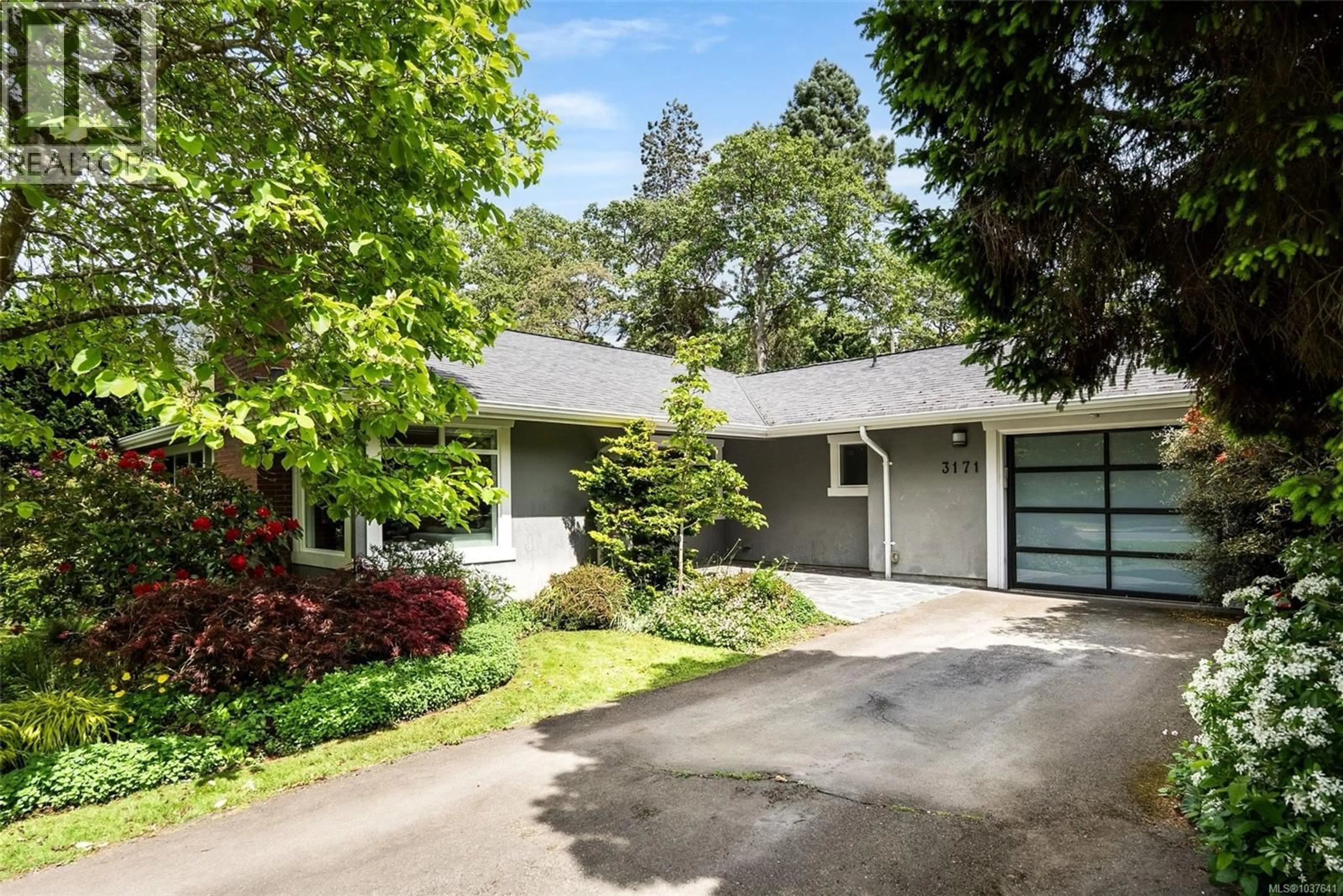 Unknown for 3171 HENDERSON ROAD, Oak Bay British Columbia V8P5A3