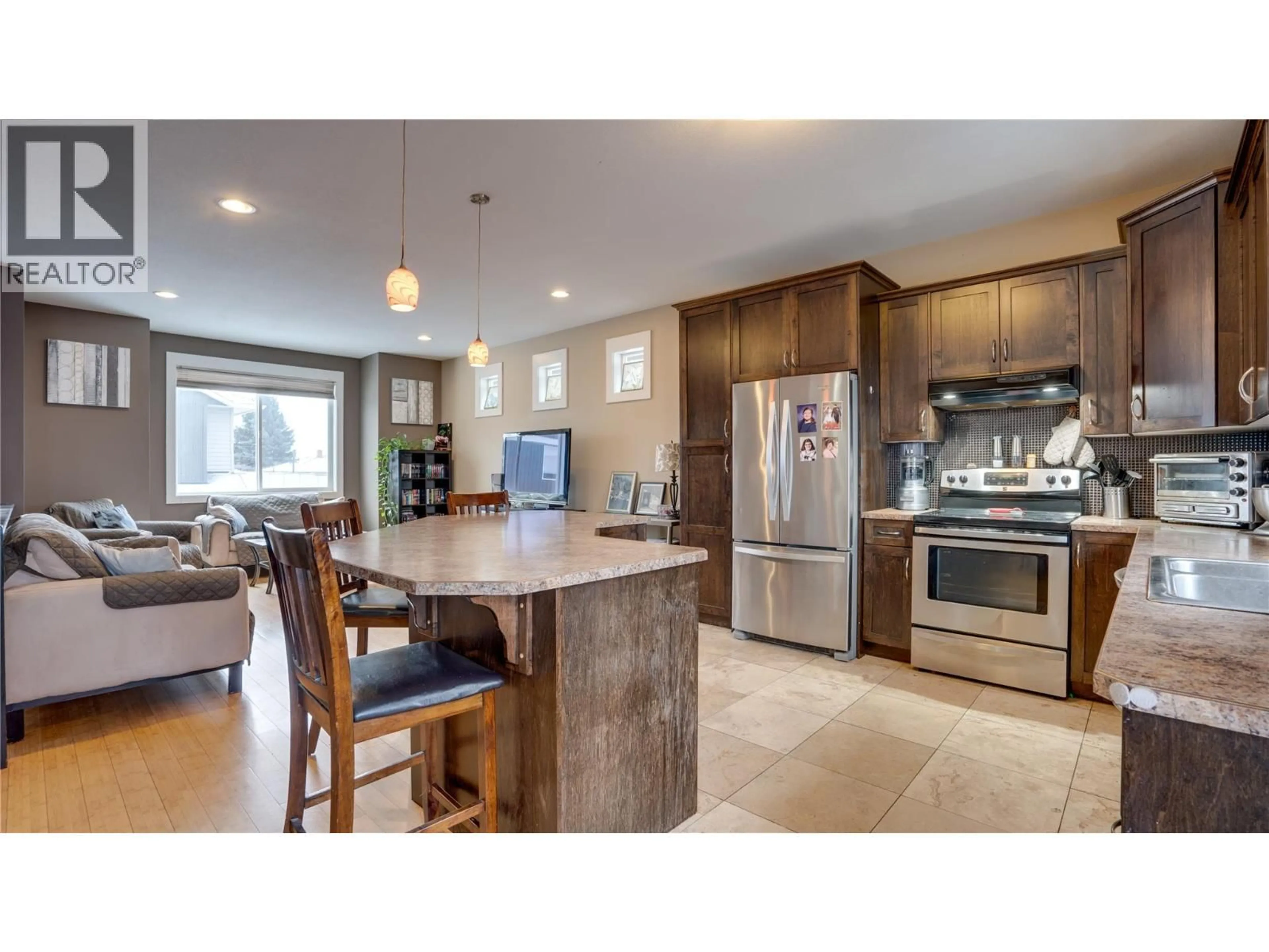 Open concept kitchen, unknown for 4406A 25 STREET, Vernon British Columbia V1T4S6