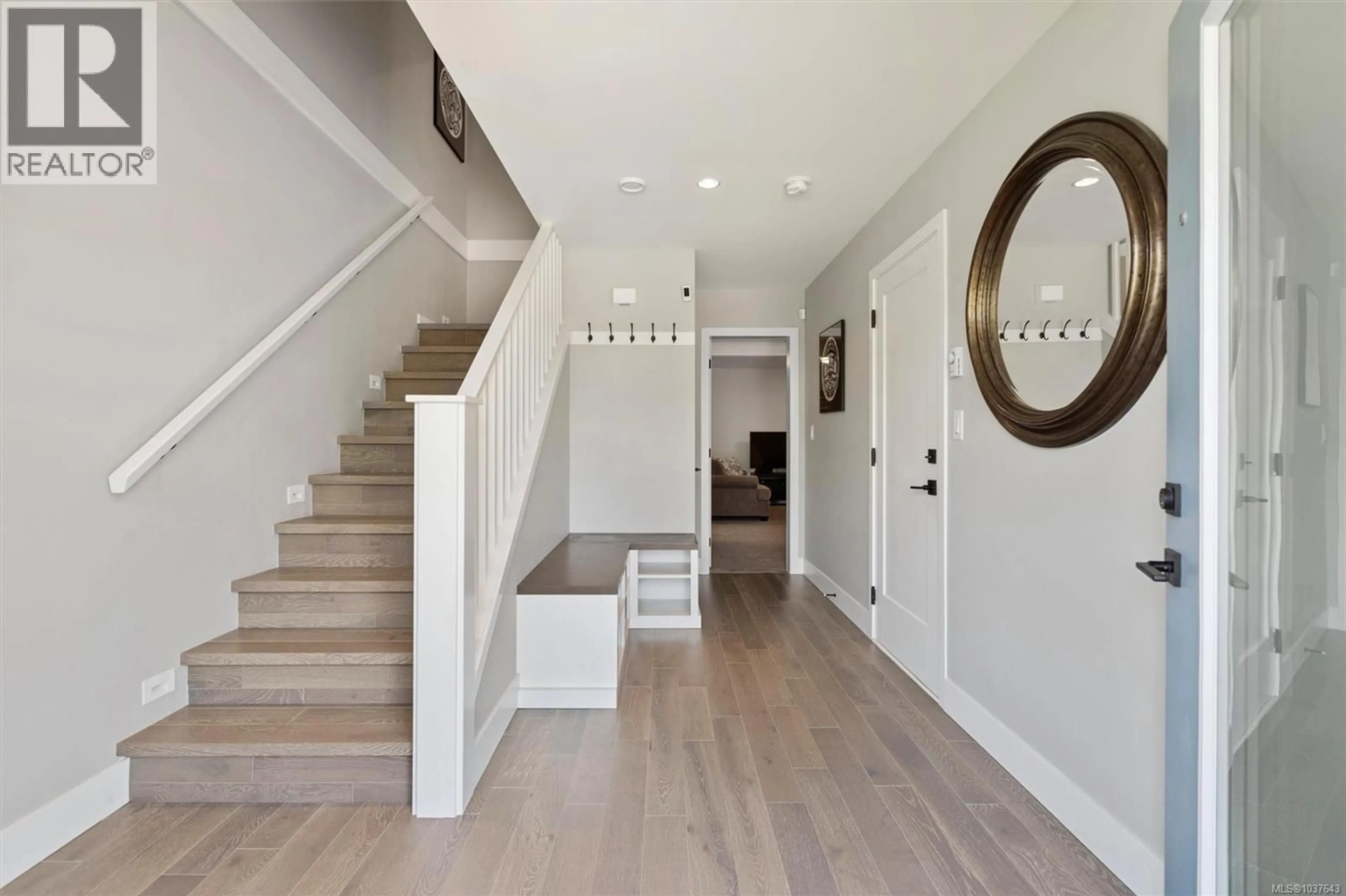 Indoor entryway for 965 PEACE KEEPING CRESCENT, Langford British Columbia V9C0N6
