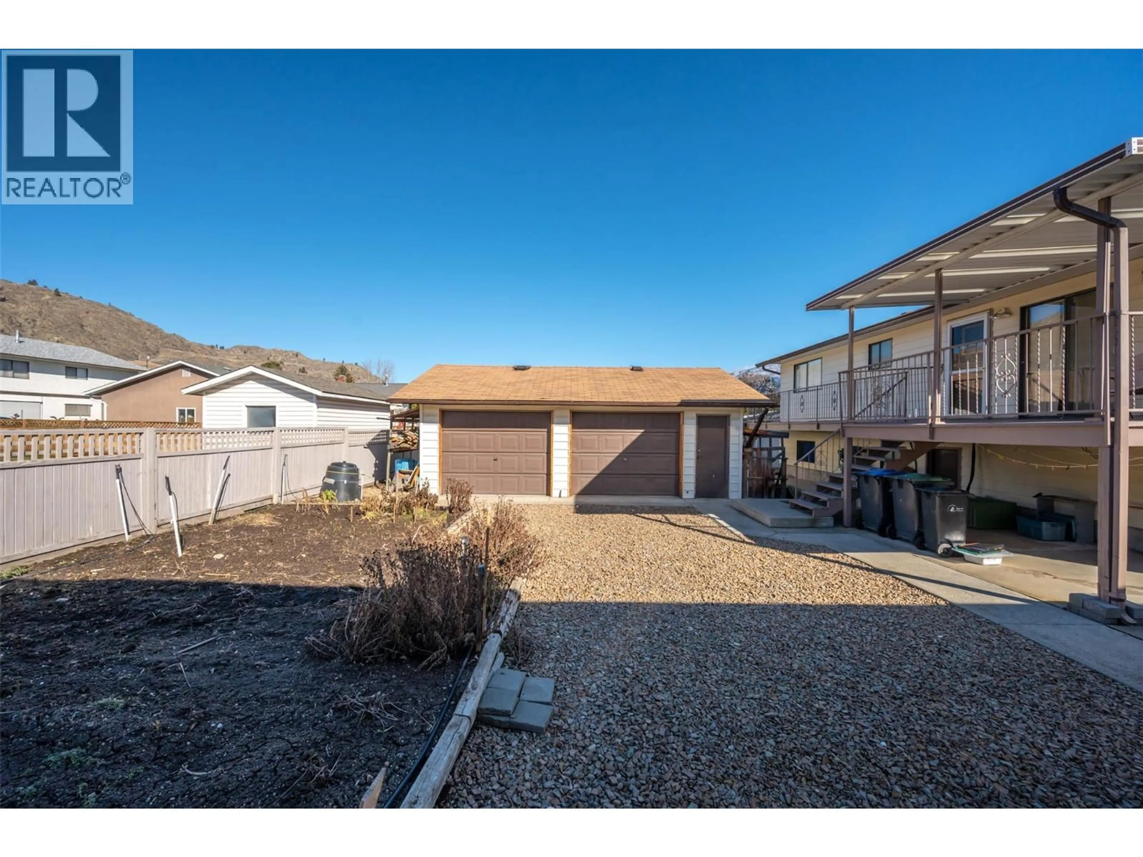 A pic from outside/outdoor area/front of a property/back of a property/a pic from drone, street for 5808 COLUMBIA STREET, Oliver British Columbia V0H1T0