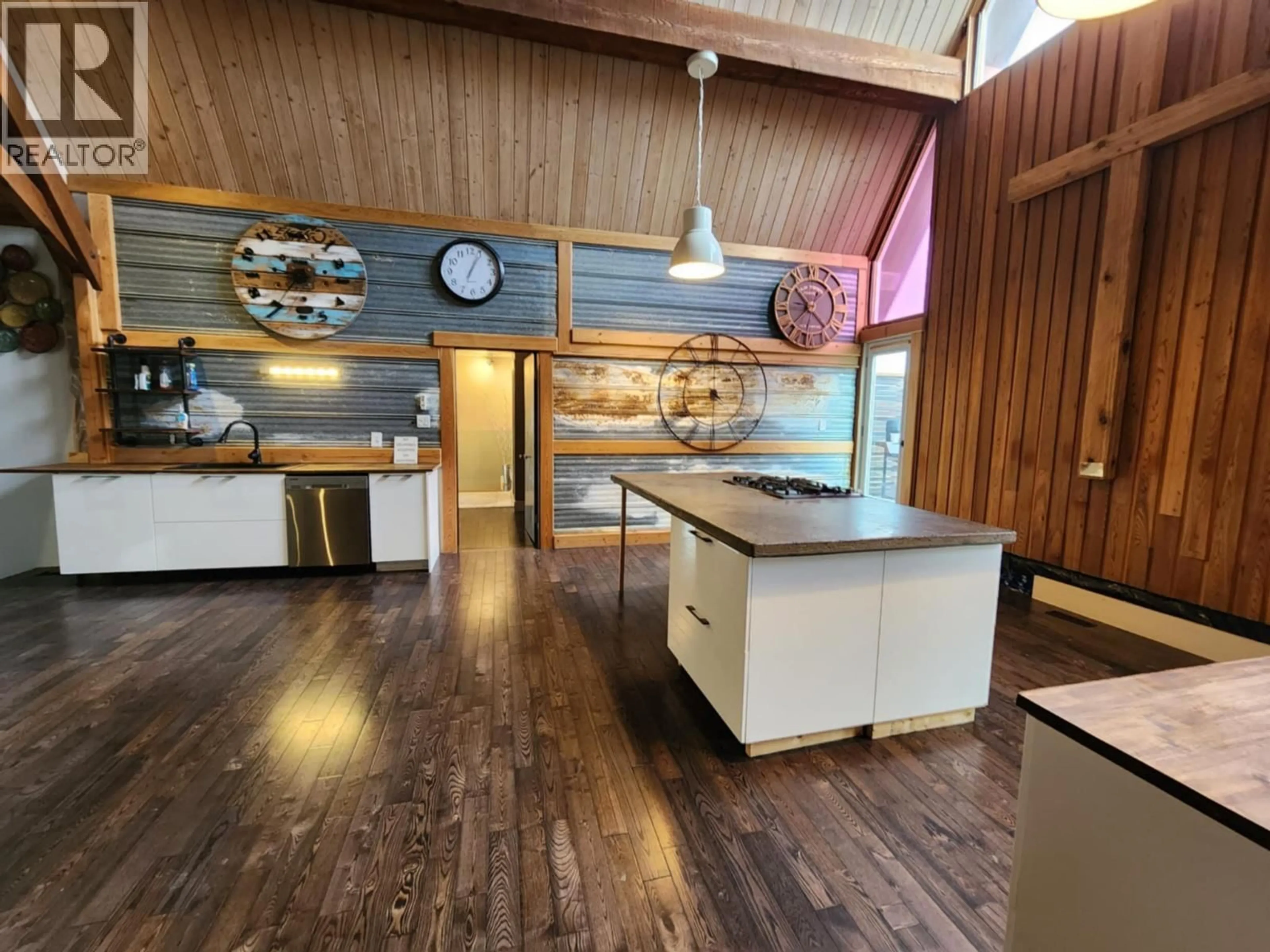 Unknown for 2193 PARK AVENUE, Lumby British Columbia V0E2G0