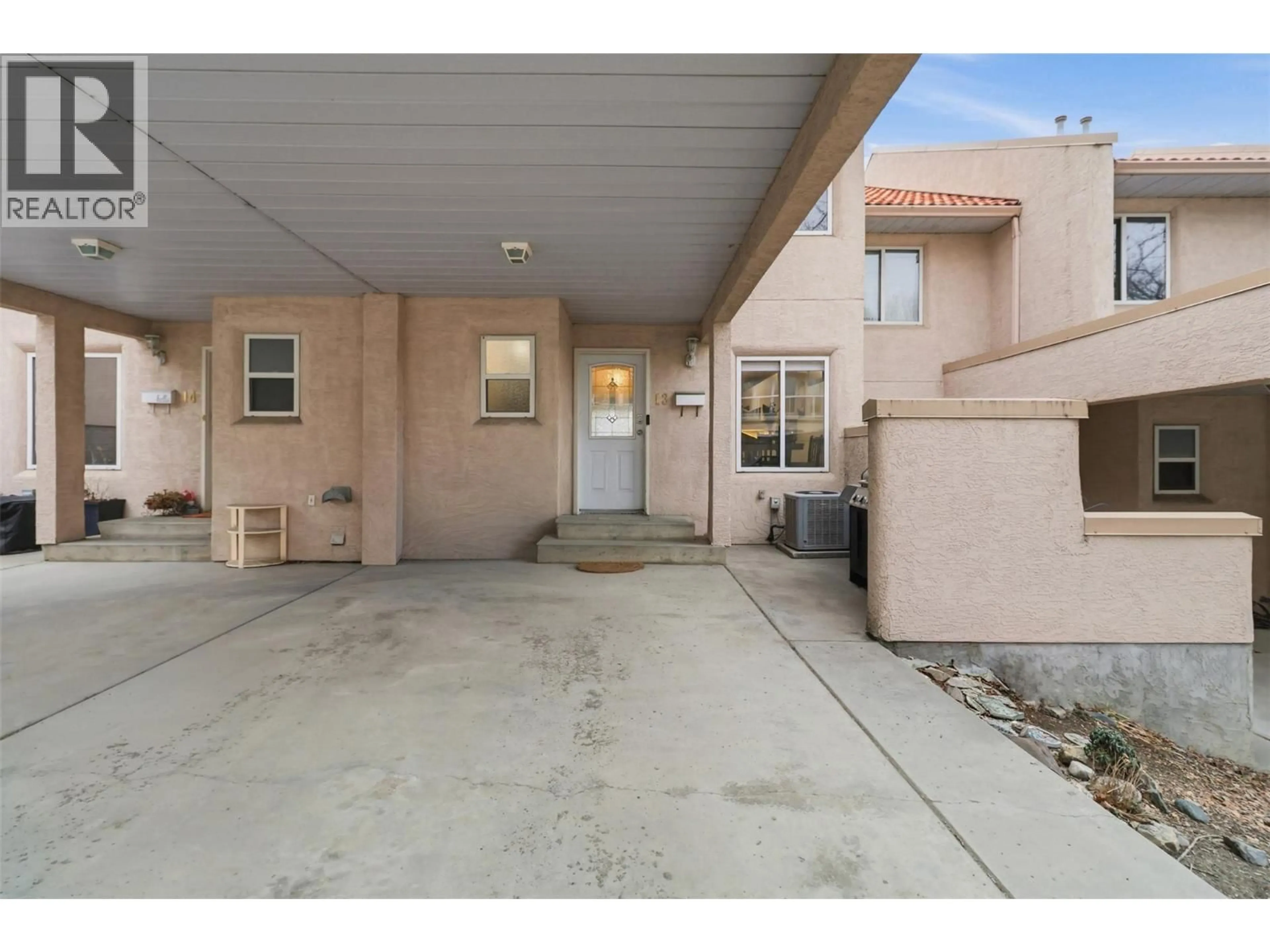 Unknown for 13 - 383 COLUMBIA  W STREET, Kamloops British Columbia V2C1K5