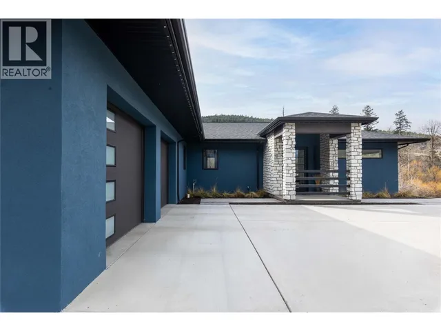 10202 KALAMALKA ROAD, Coldstream 2