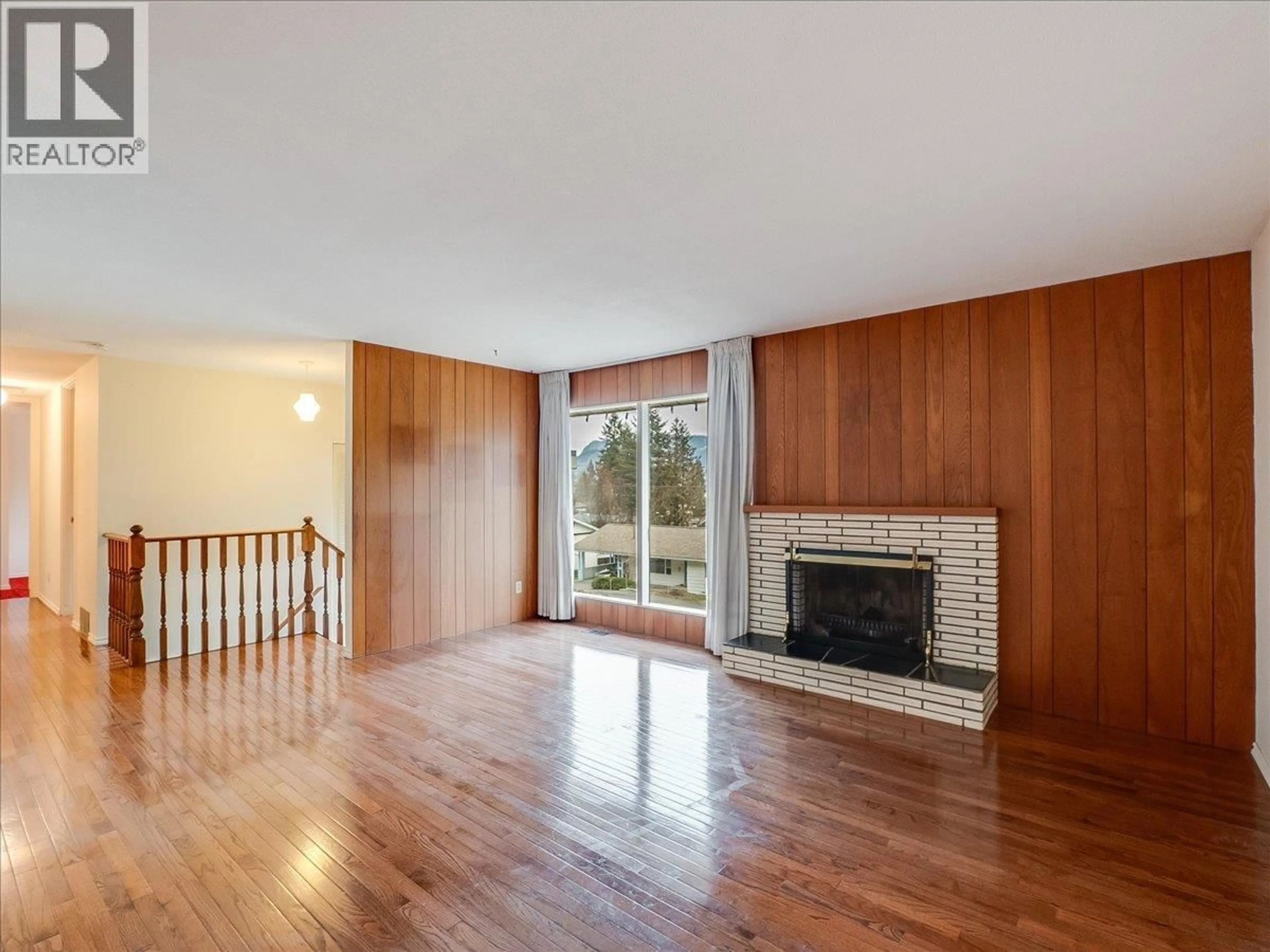 Unknown for 2242 11TH AVENUE, Castlegar British Columbia V1N3A6