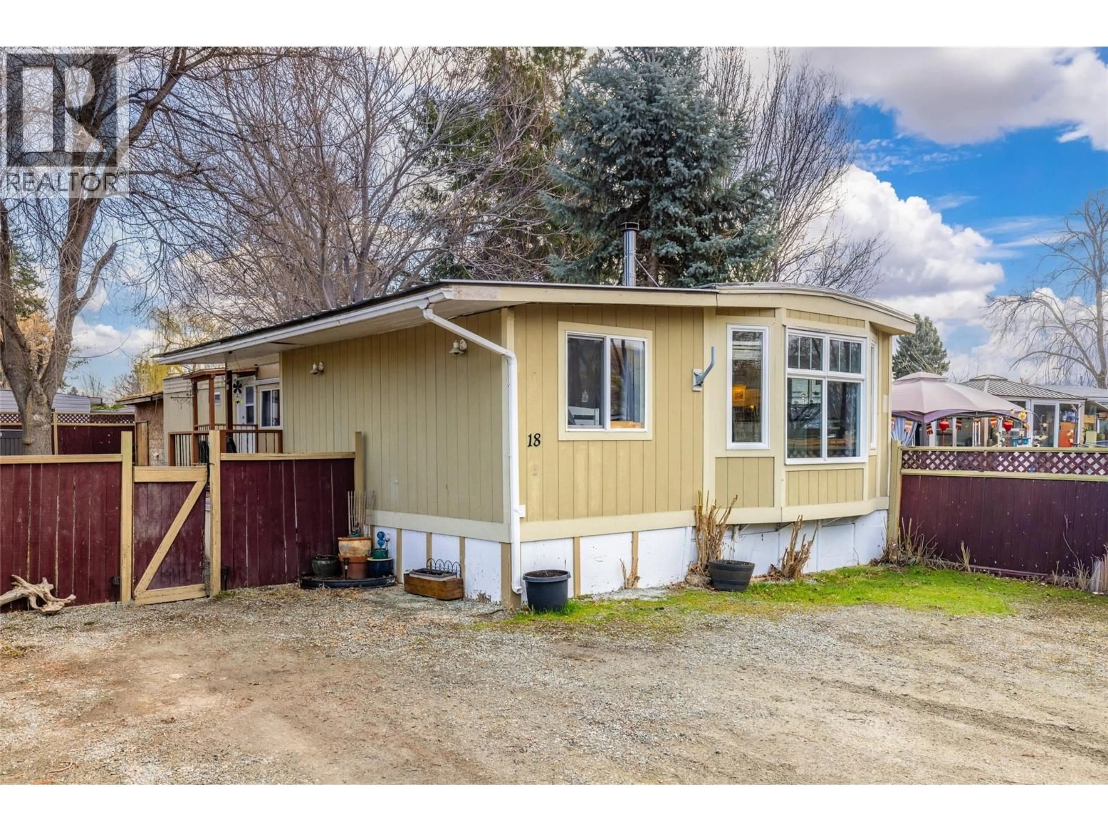 Unknown for 18 - 2065 BOUCHERIE ROAD, Westbank British Columbia V4T2A7