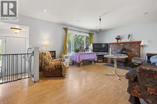 295 CENTENNIAL DRIVE, Courtenay 5