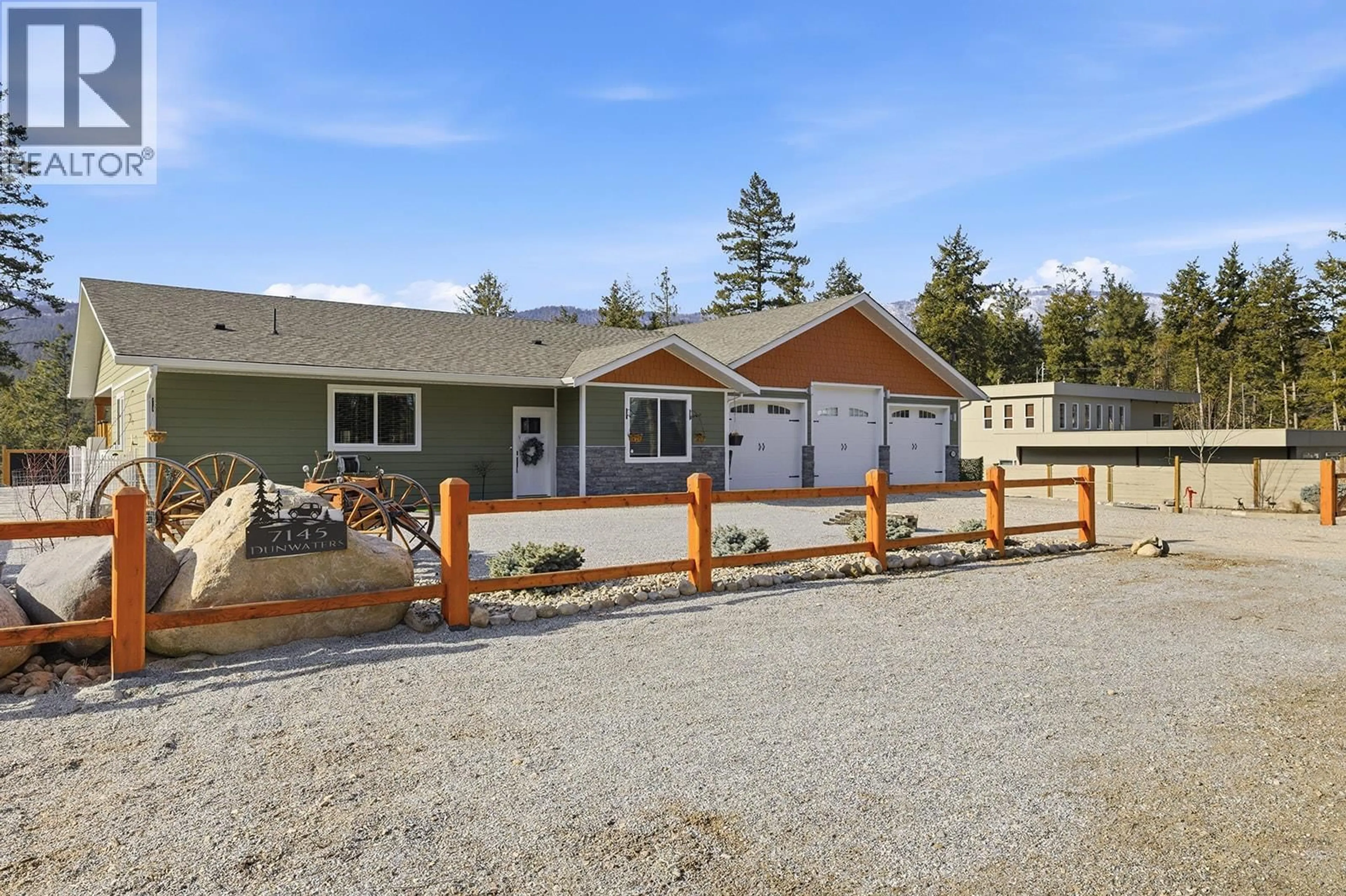 Unknown for 7145 DUNWATERS ROAD, Kelowna British Columbia V1Z3W5