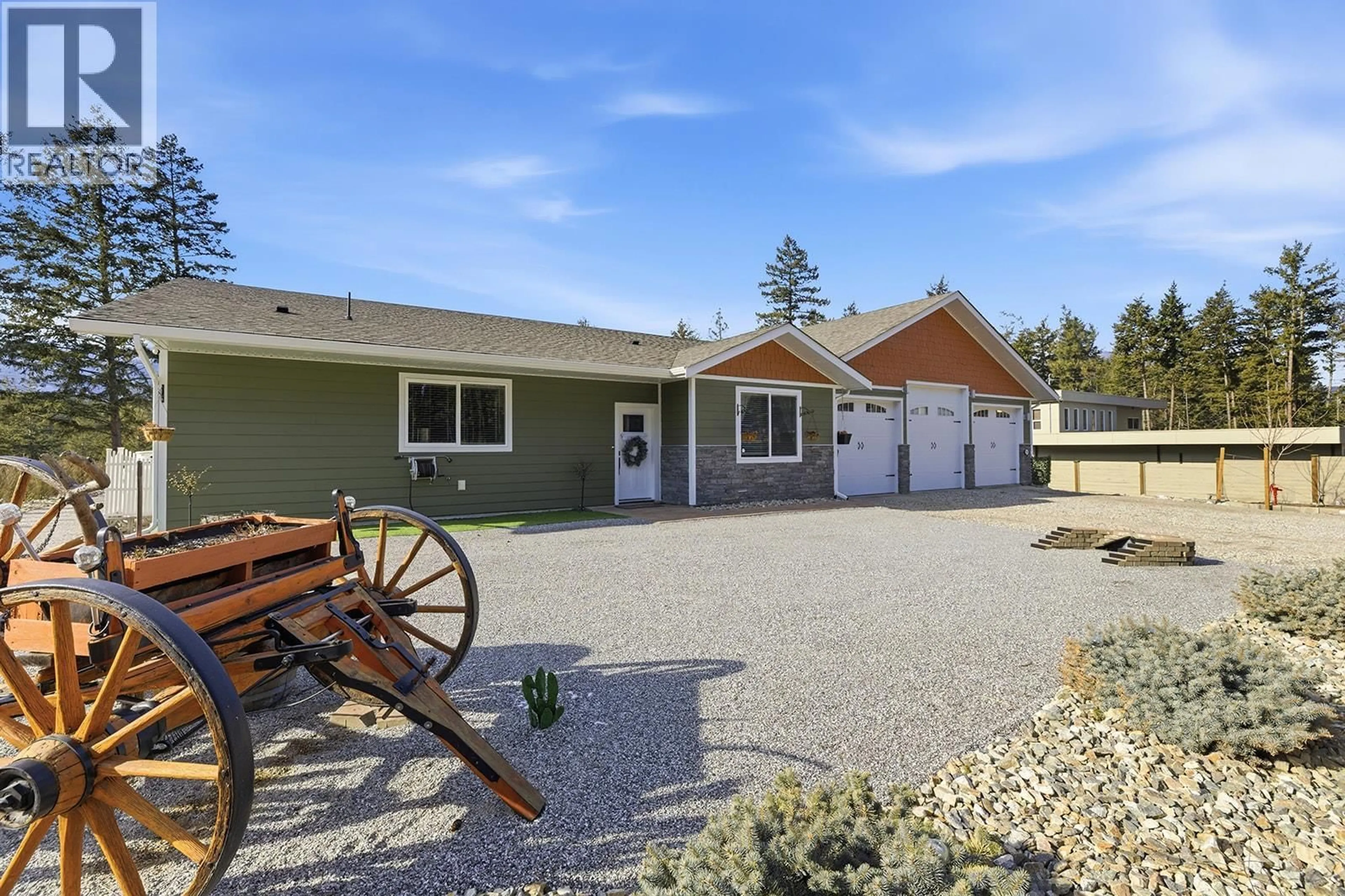 Unknown for 7145 DUNWATERS ROAD, Kelowna British Columbia V1Z3W5