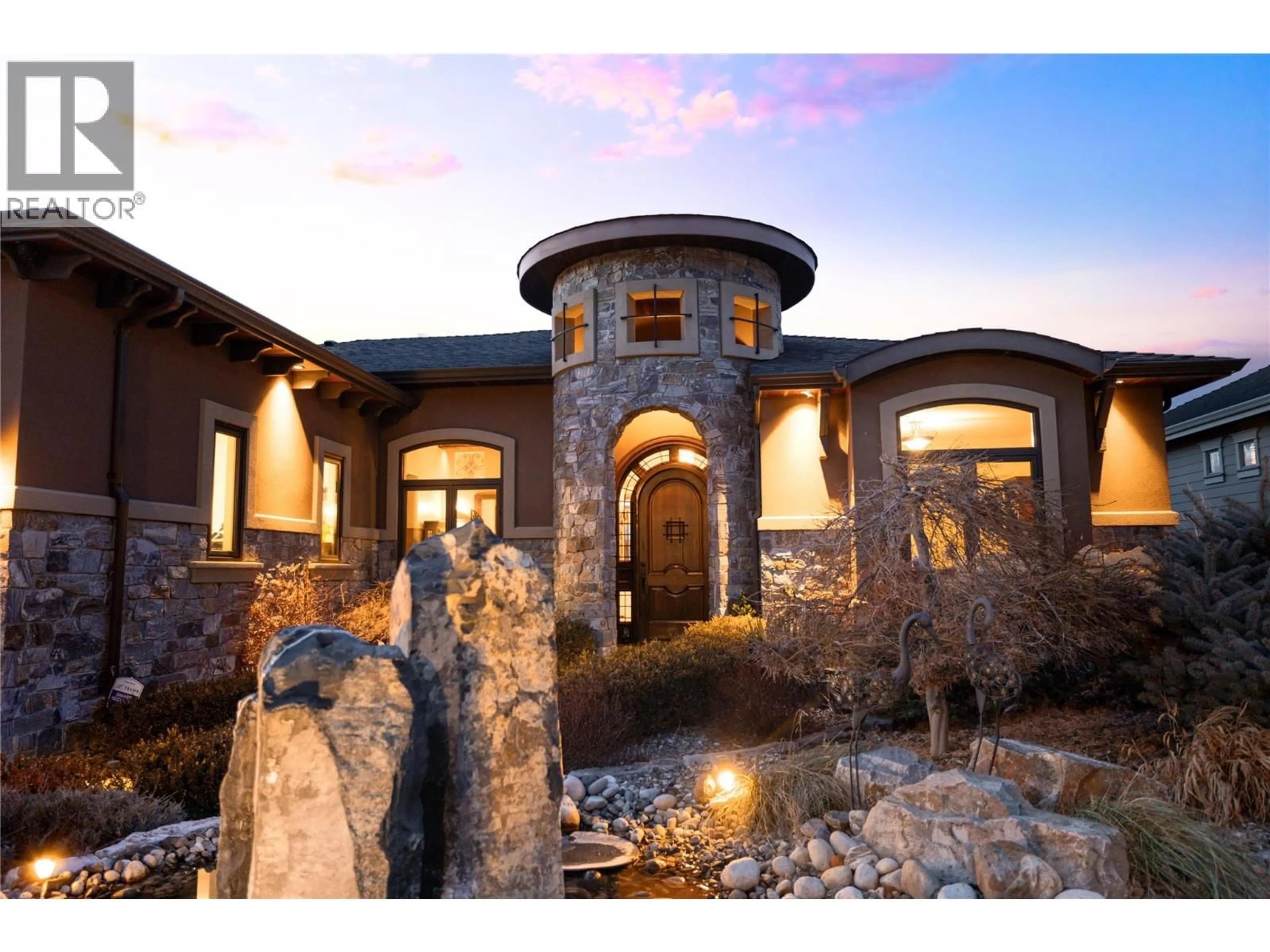 Unknown for 954 HEWETSON AVENUE, Kelowna British Columbia V1W5H8