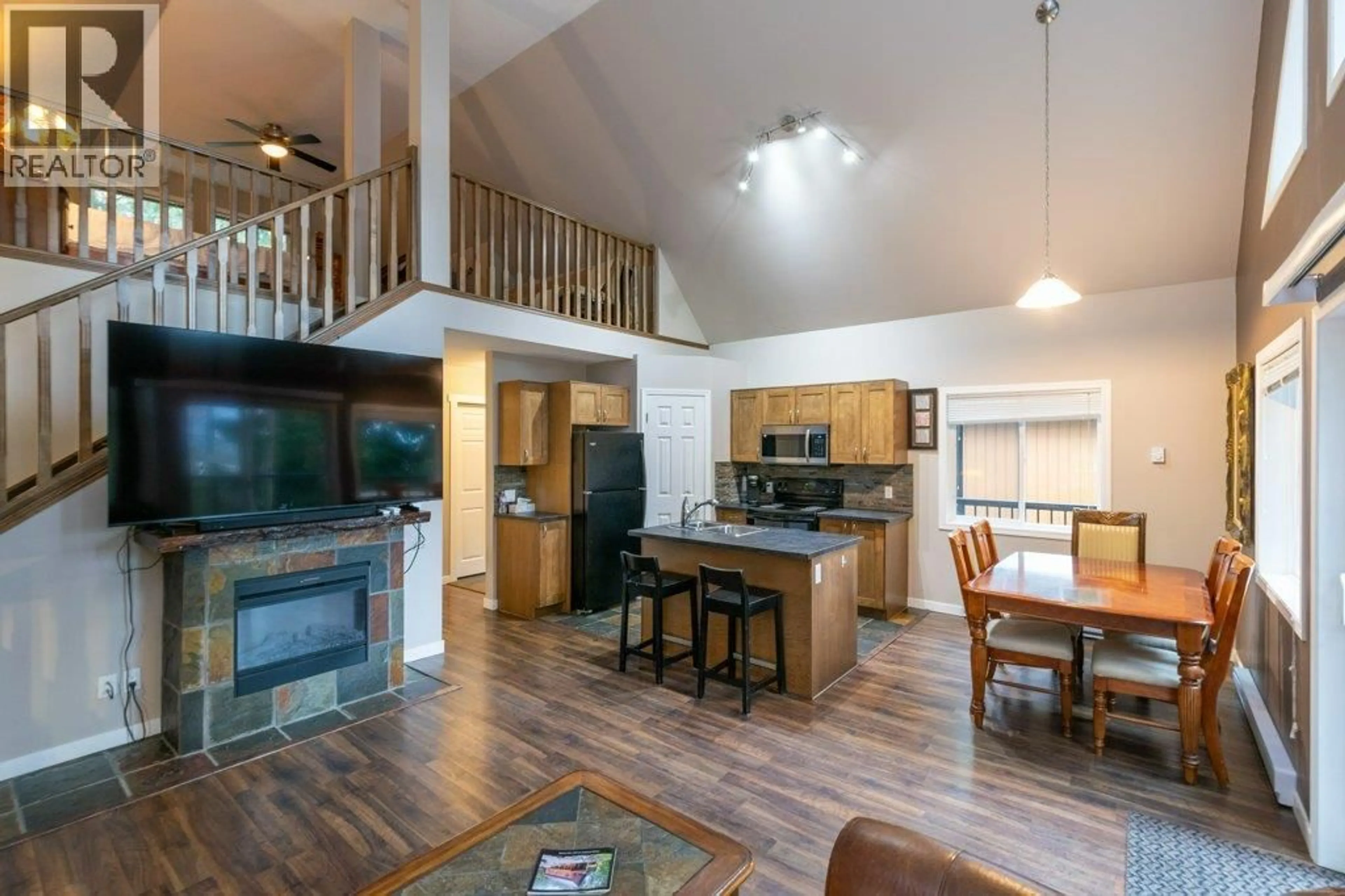 Open concept kitchen, unknown for 7268 ESTATE PLACE, Anglemont British Columbia V0E1M8