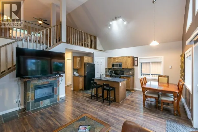 7268 ESTATE PLACE, Anglemont 5