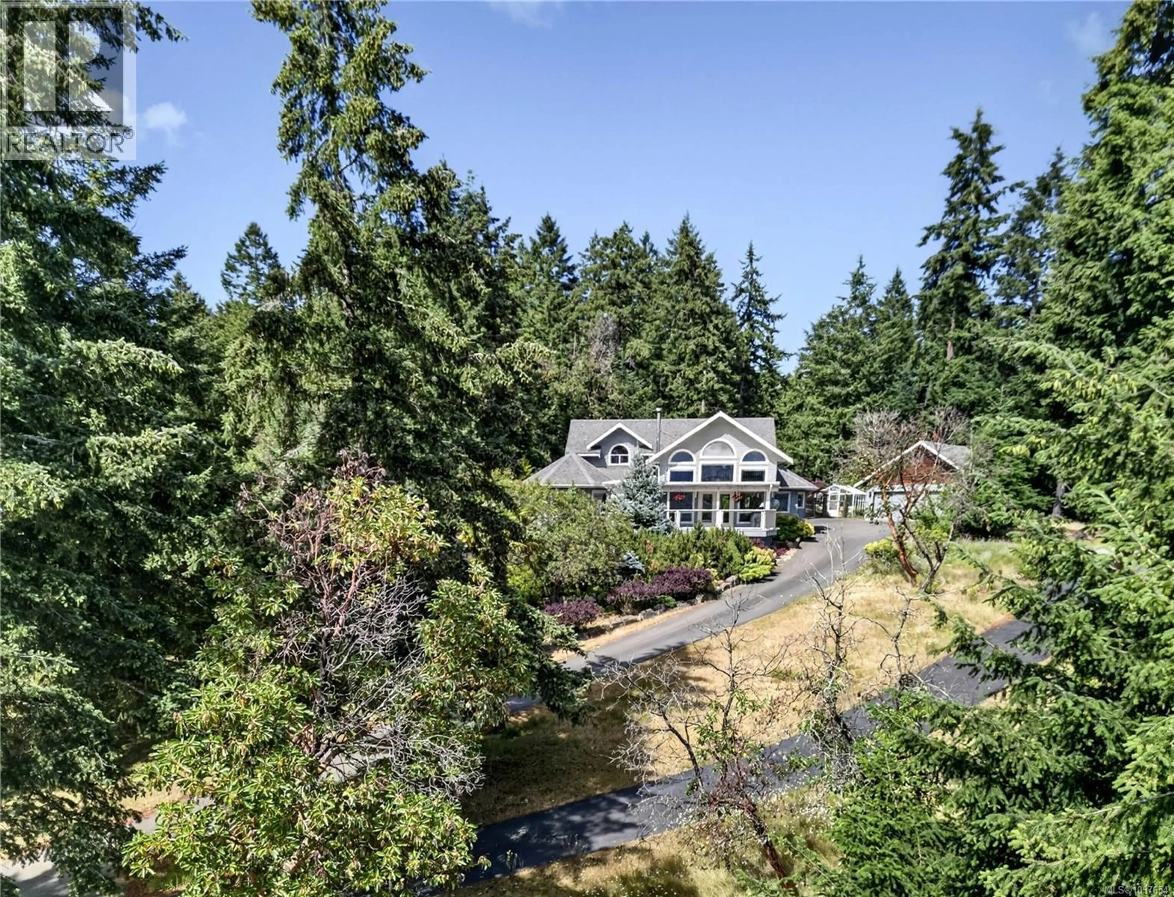 A pic from outside/outdoor area/front of a property/back of a property/a pic from drone, water/lake/river/ocean view for 112 MURRELET PLACE, Salt Spring British Columbia V8K1G9
