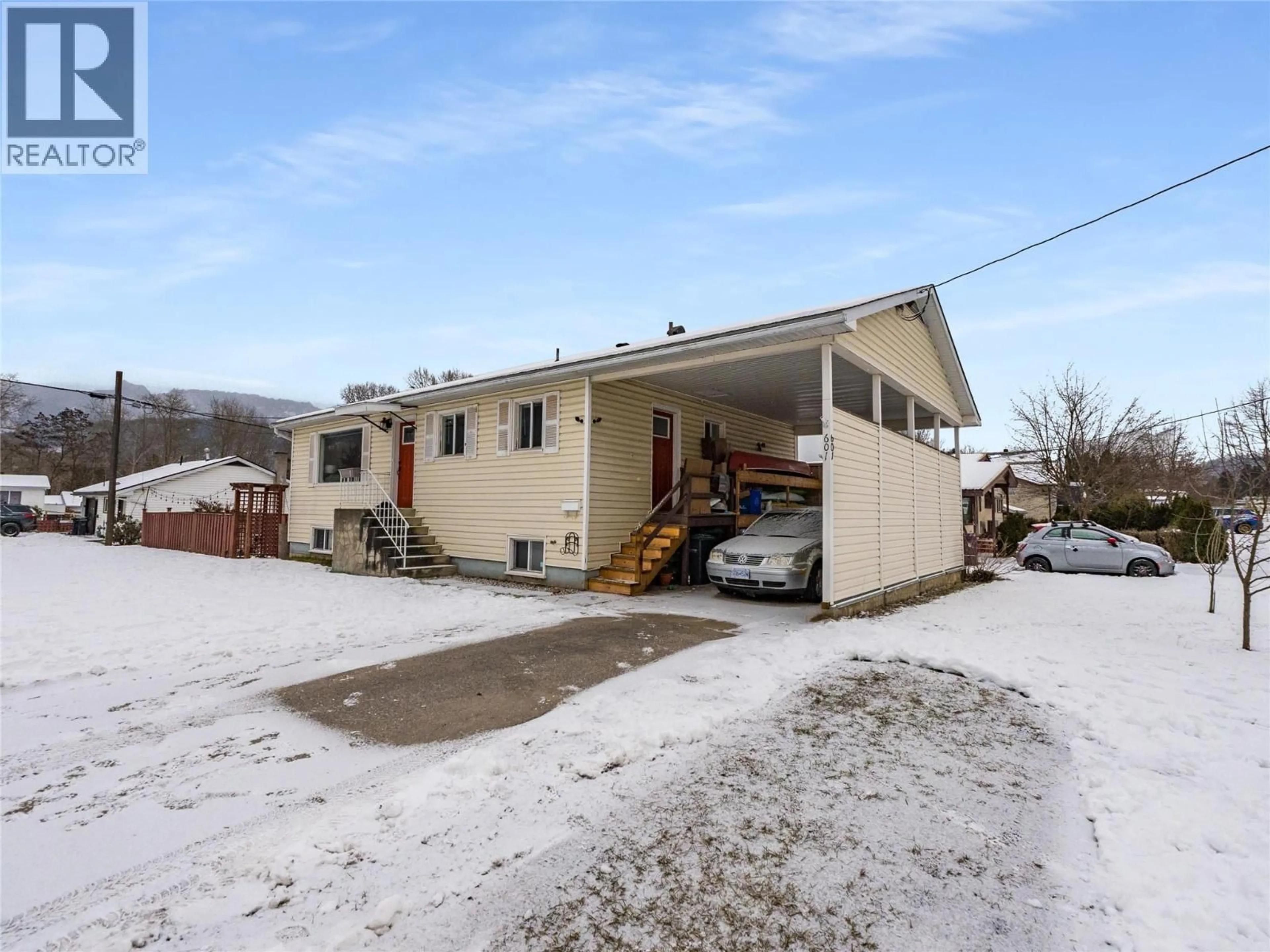 Unknown for 601 6TH AVENUE, Castlegar British Columbia V1N1T8