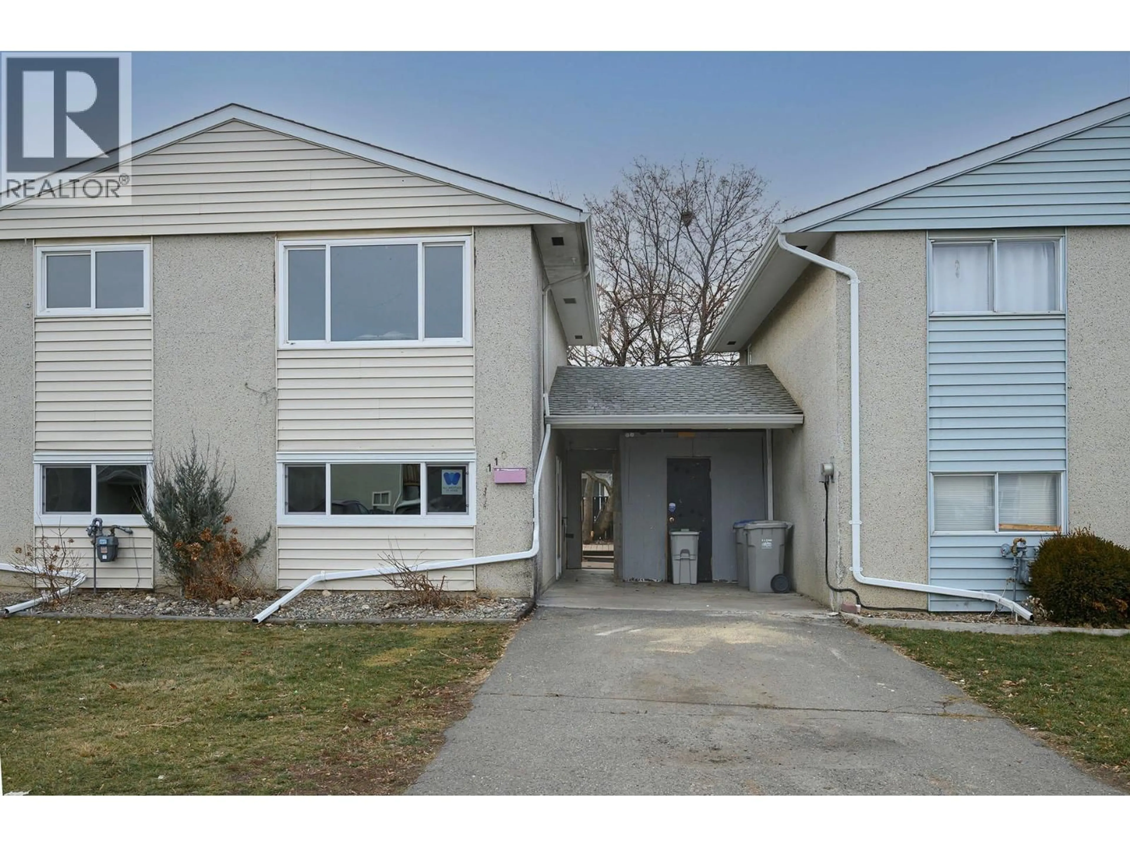 Home with vinyl exterior material, street for 110 - 800 VALHALLA DRIVE, Kamloops British Columbia V2B1R8