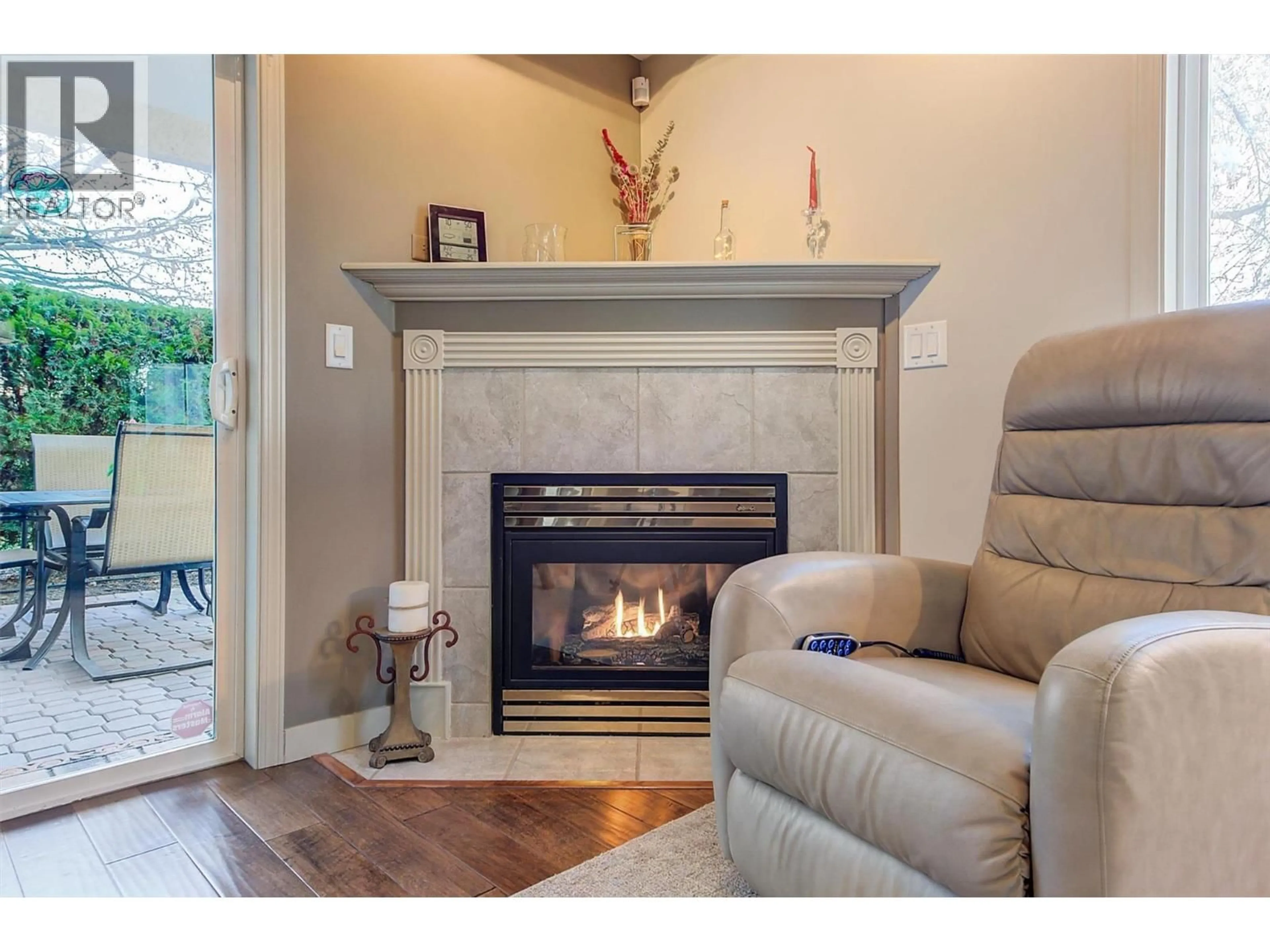 Living room with furniture, unknown for 102 - 2300 BENVOULIN ROAD, Kelowna British Columbia V1W2C6