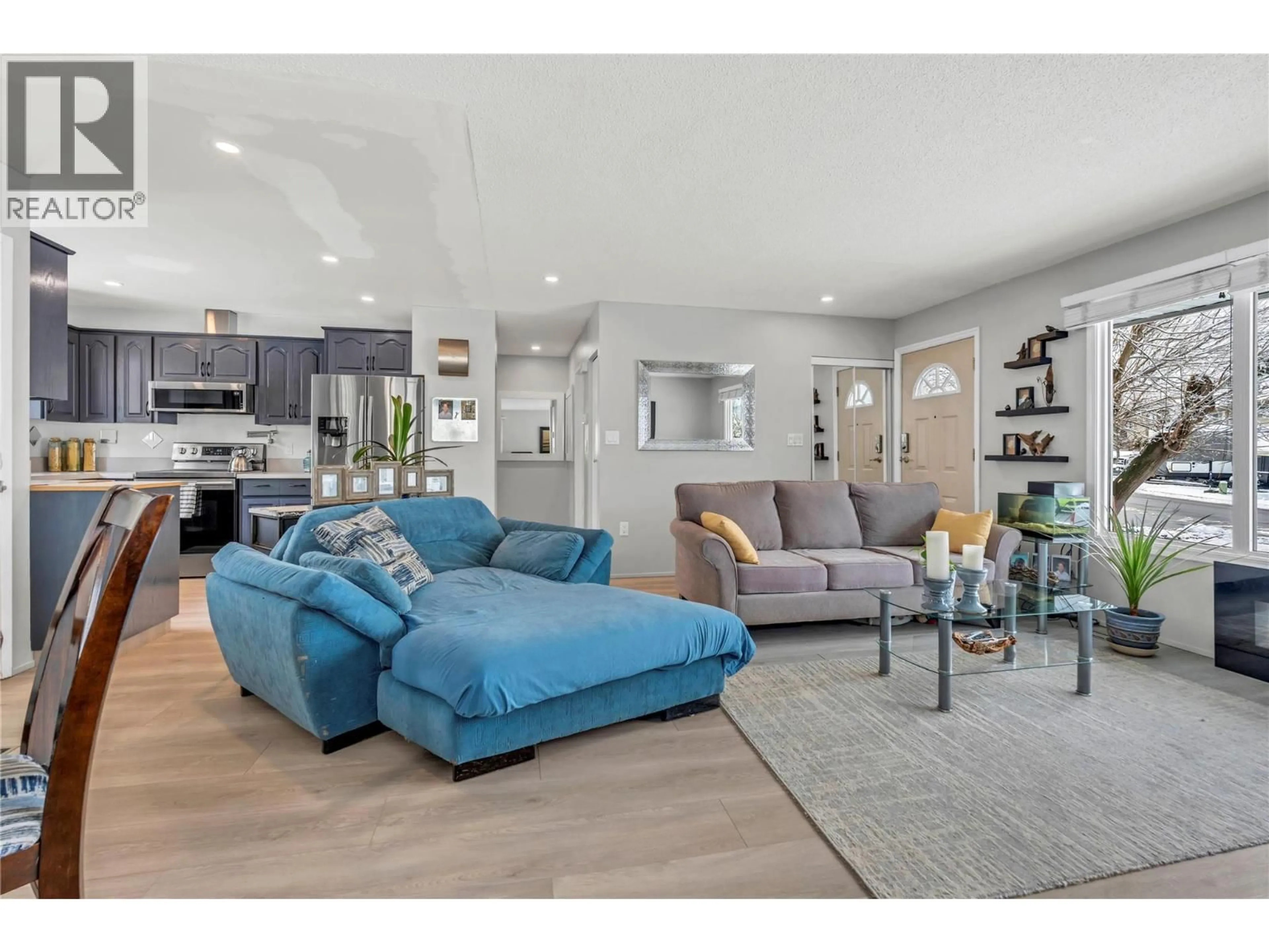 Living room with furniture, unknown for 133 BRACEWELL DRIVE, Penticton British Columbia V2A6S3