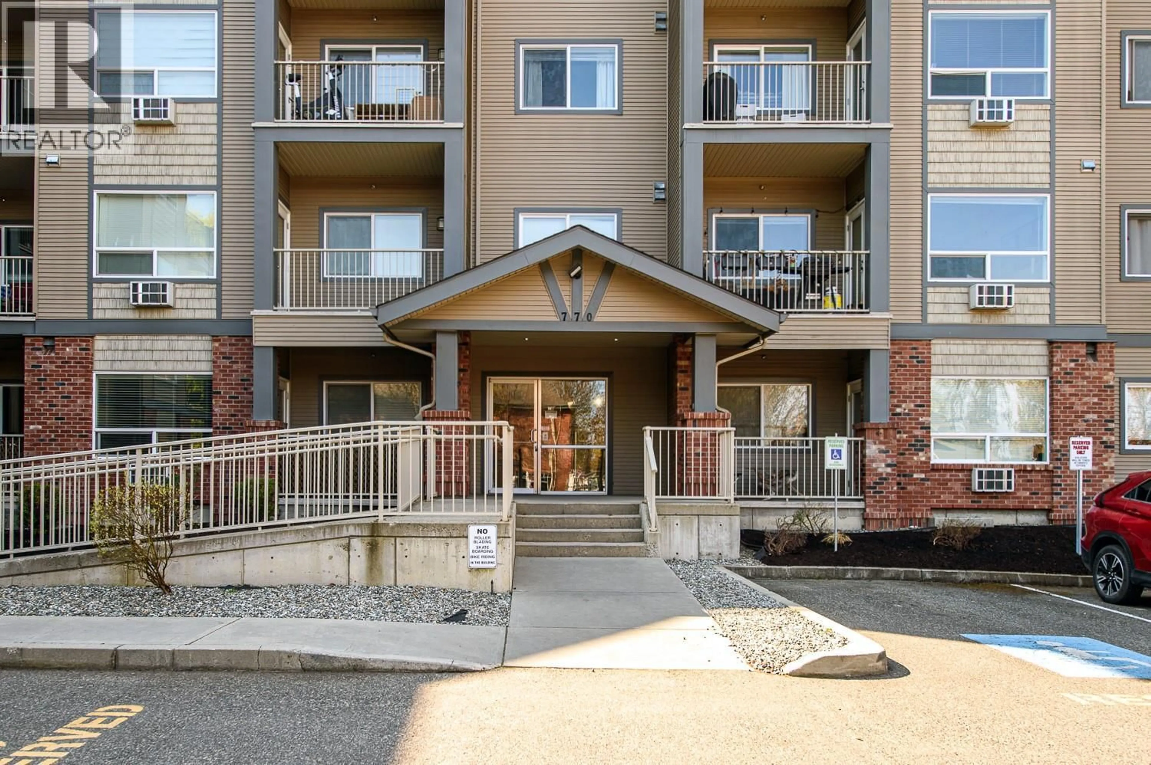 Unknown for 208 - 770 RUTLAND ROAD, Kelowna British Columbia V1X3B7